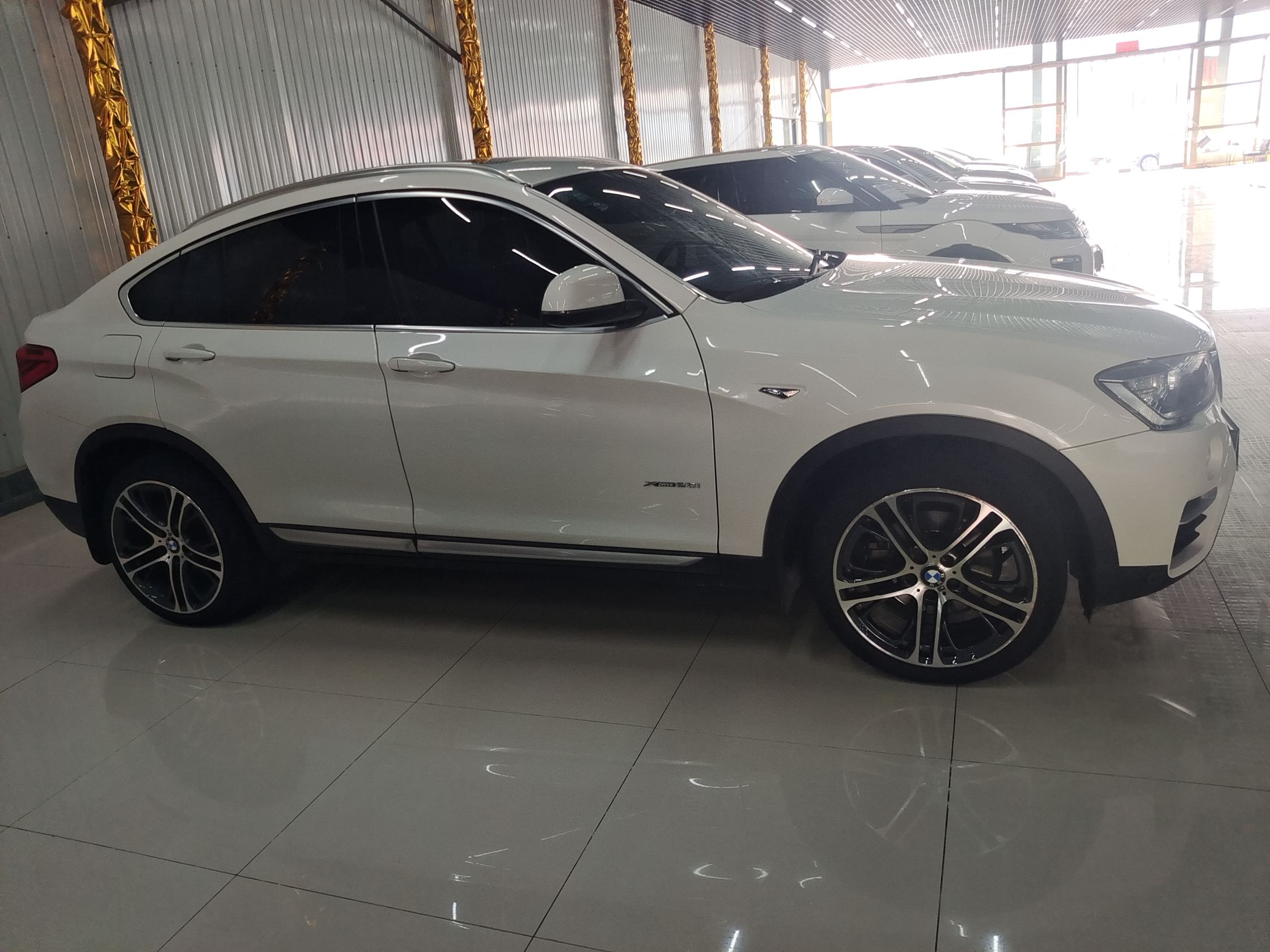 宝马X4 2014款 xDrive20i X设计套装(进口)