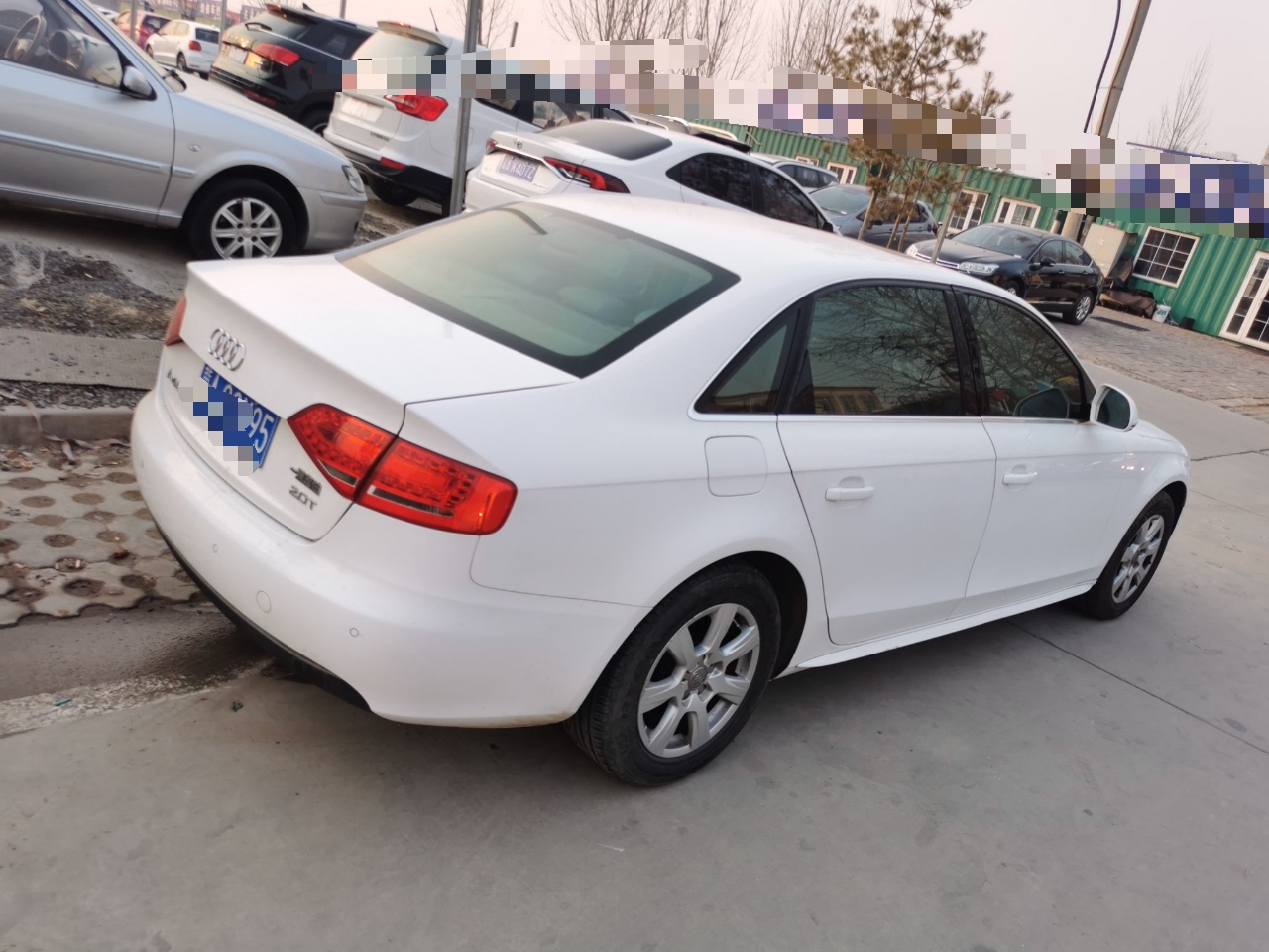 奥迪A4L 2012款 2.0 TFSI 自动标准型