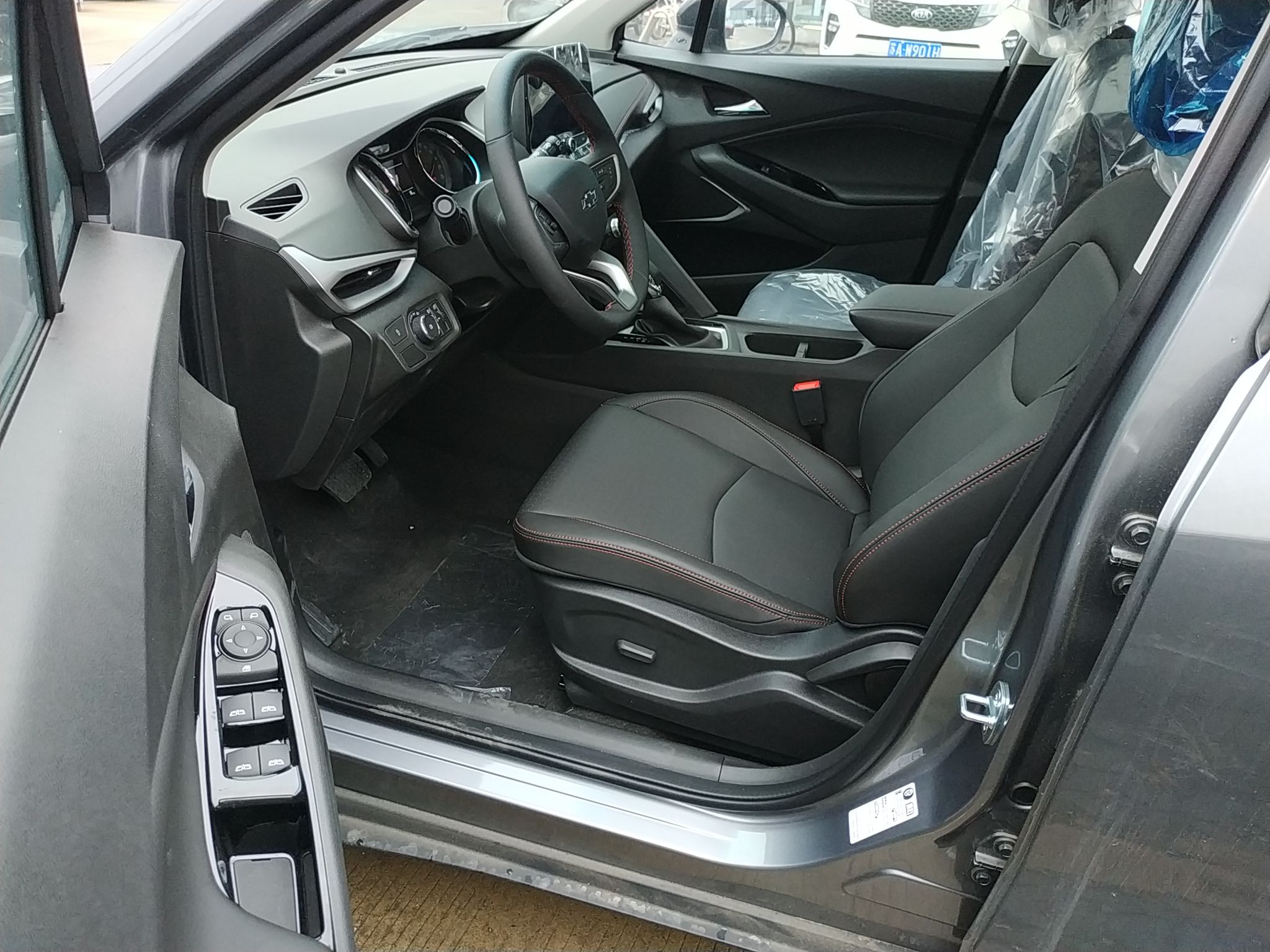 雪佛兰 沃兰多 2020款 轻混 Redline 530T 自动纵享版（5+2款）