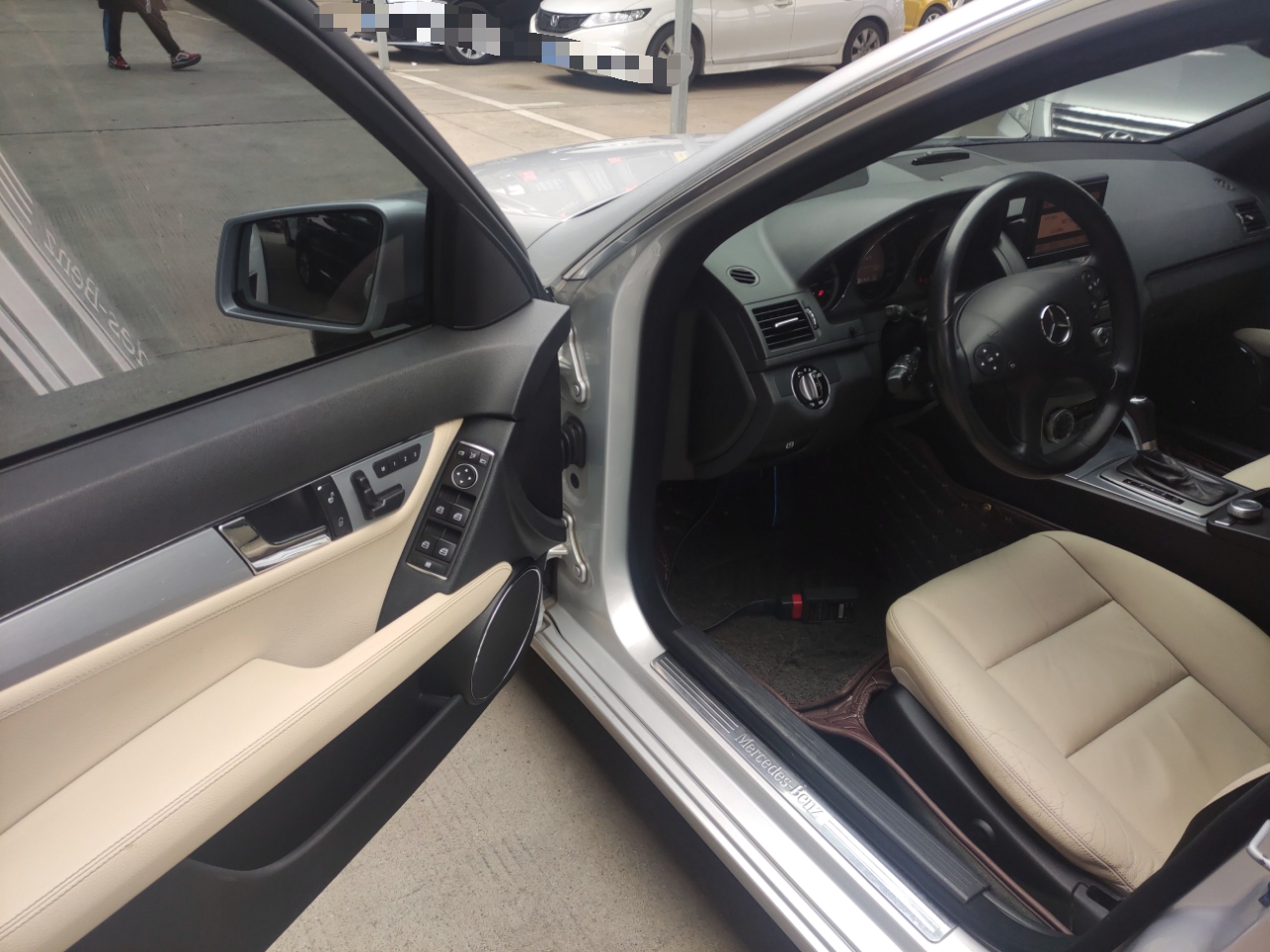 奔驰C级 2010款 C 300 旅行版(进口)