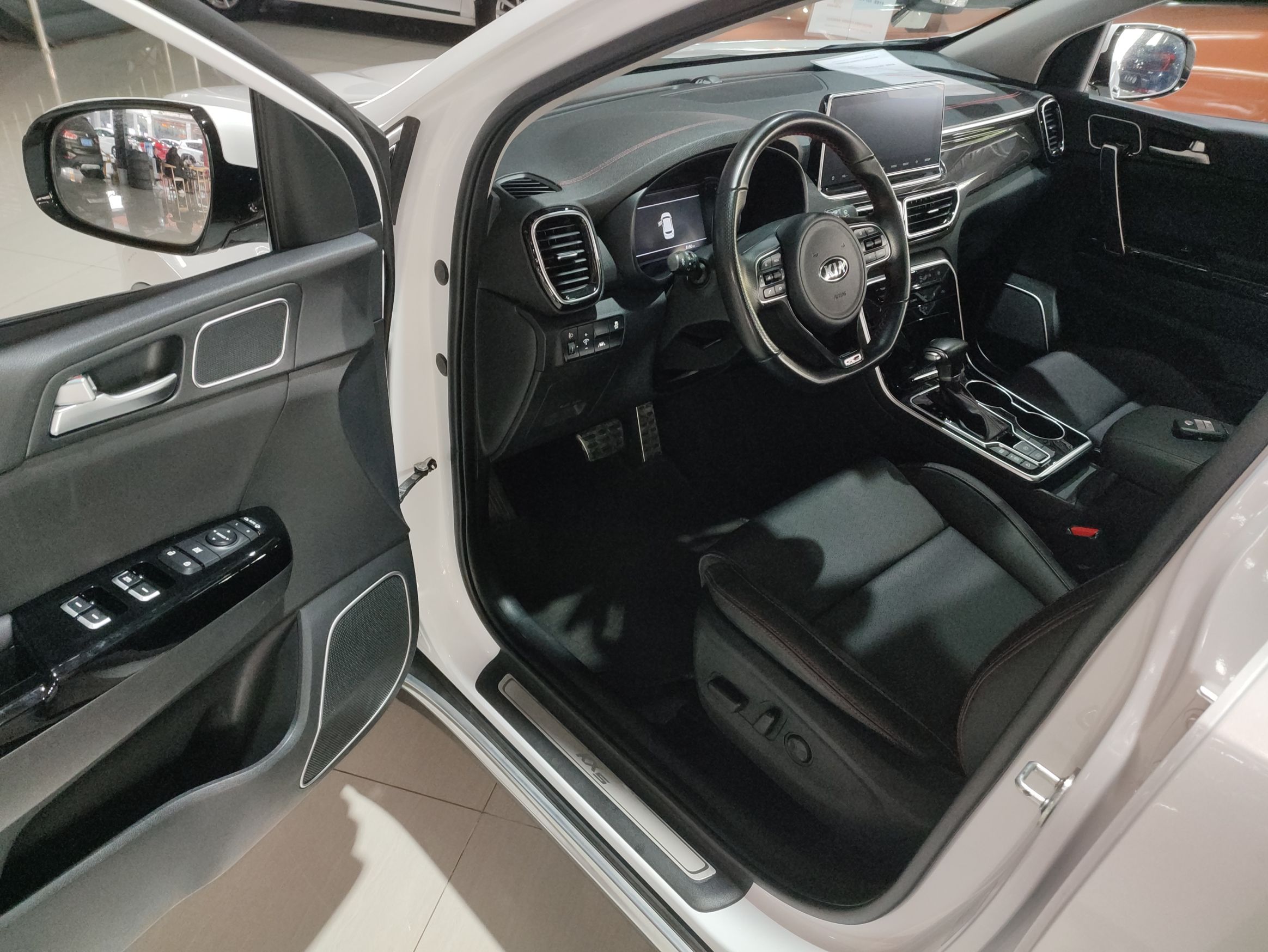 起亚KX5 2019款 1.6T 自动两驱豪华版