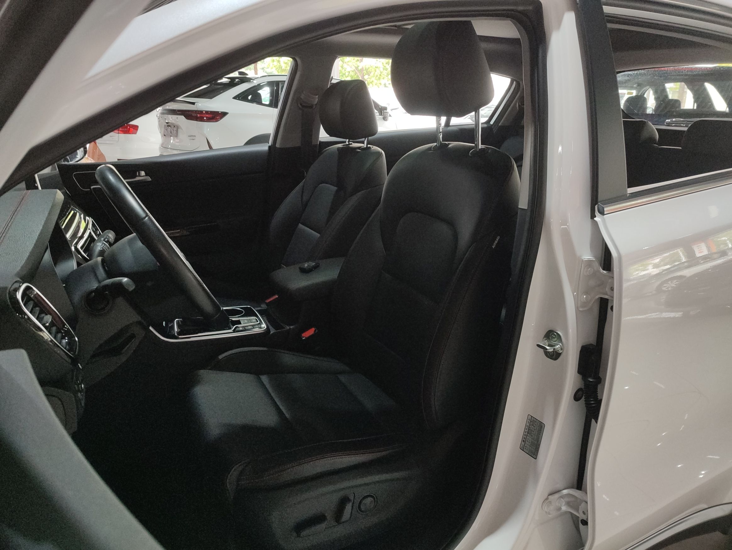 起亚KX5 2019款 1.6T 自动两驱豪华版