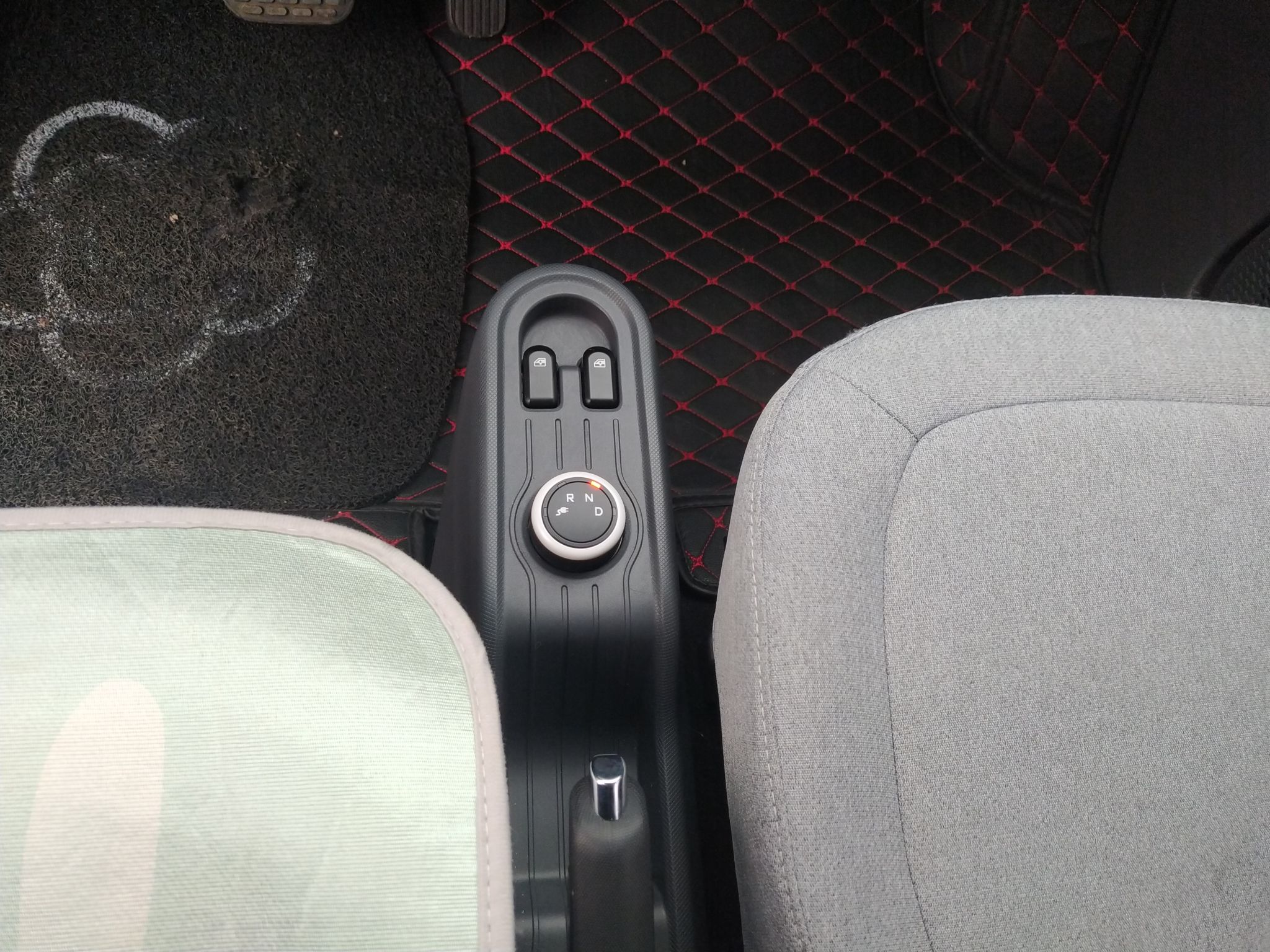 五菱汽车 宏光MINI EV 2022款 马卡龙臻享款 磷酸铁锂