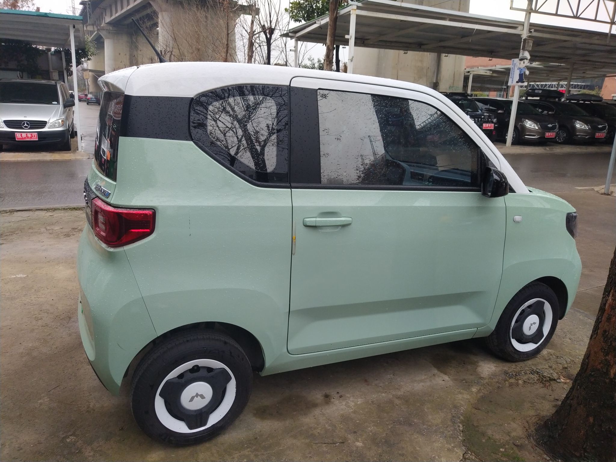 五菱汽车 宏光MINI EV 2022款 马卡龙臻享款 磷酸铁锂