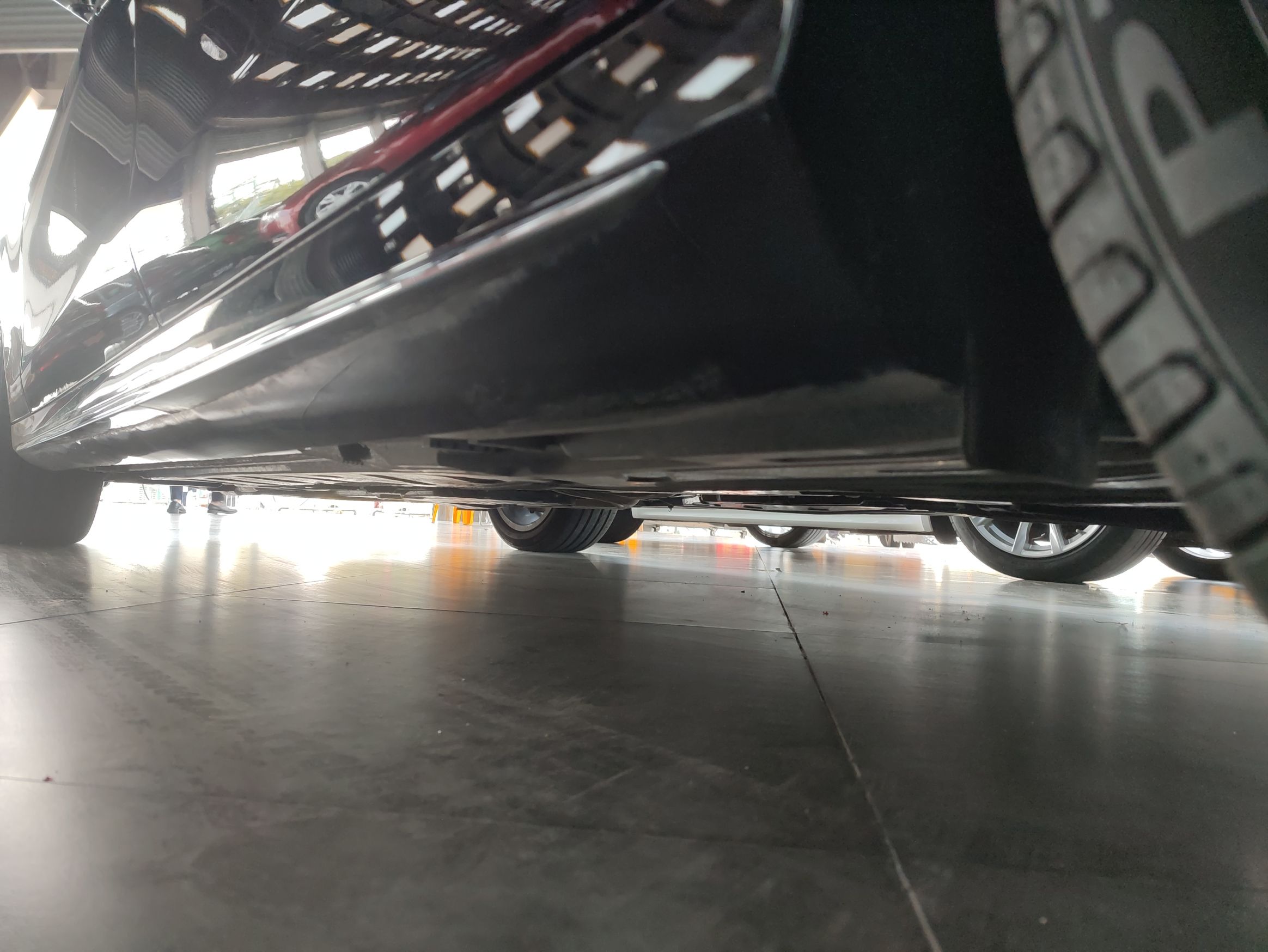 奔驰E级 2022款 改款三 E 300 L 运动时尚型