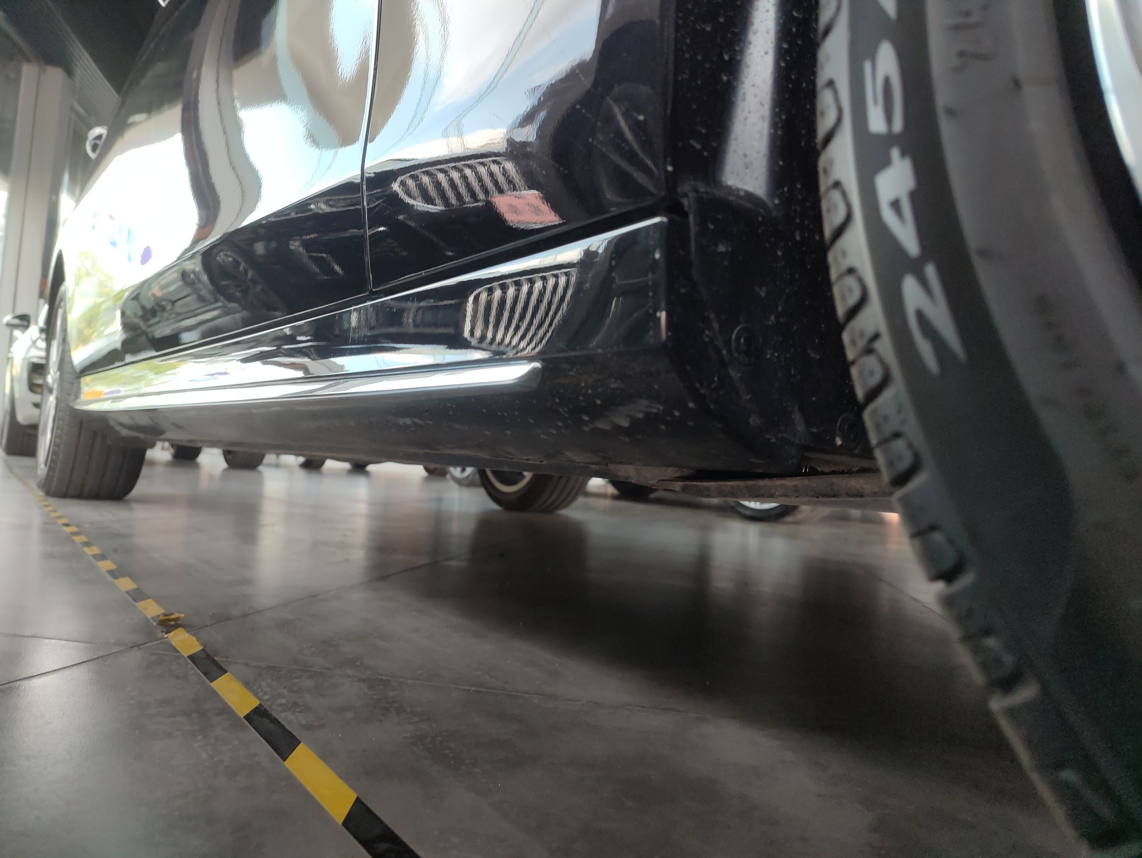 奔驰E级 2022款 改款三 E 300 L 运动时尚型