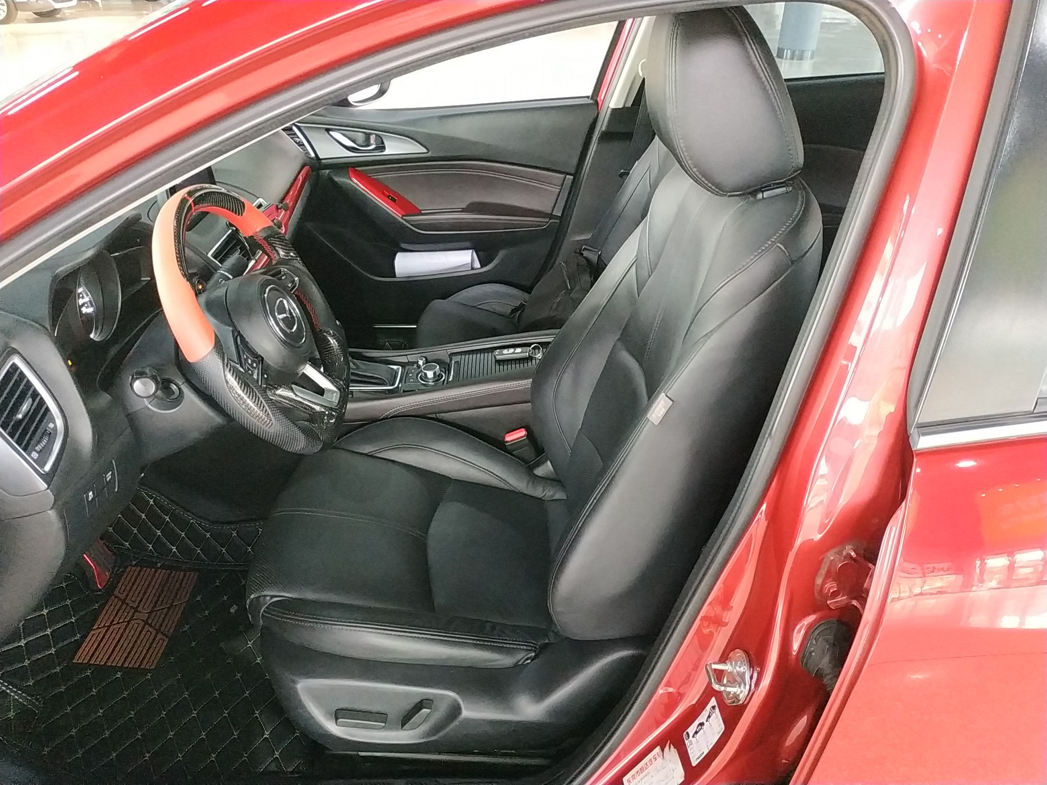 马自达 昂克赛拉 2017款 三厢 2.0L 自动尊贵型 国VI