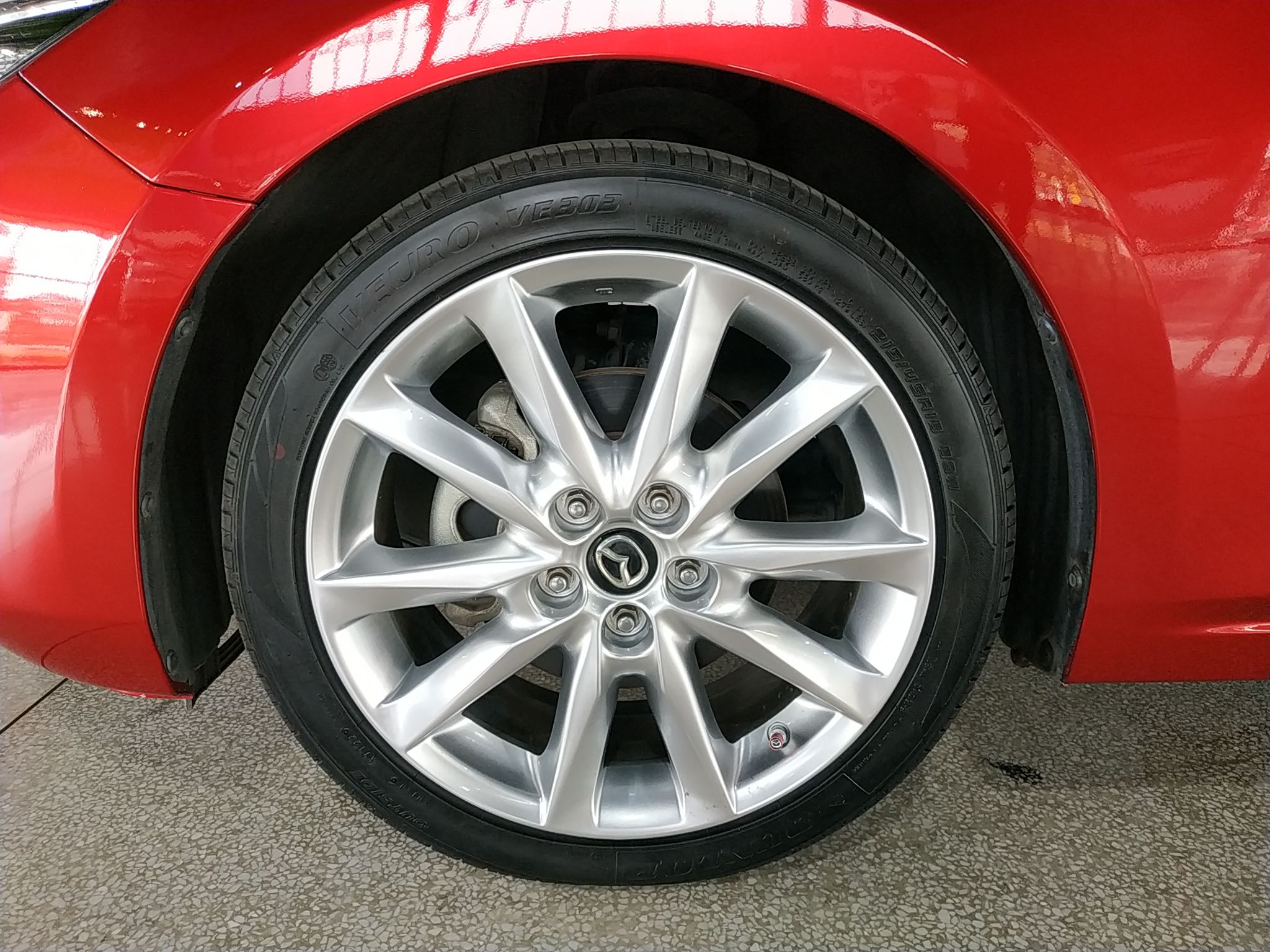 马自达 昂克赛拉 2017款 三厢 2.0L 自动尊贵型 国VI