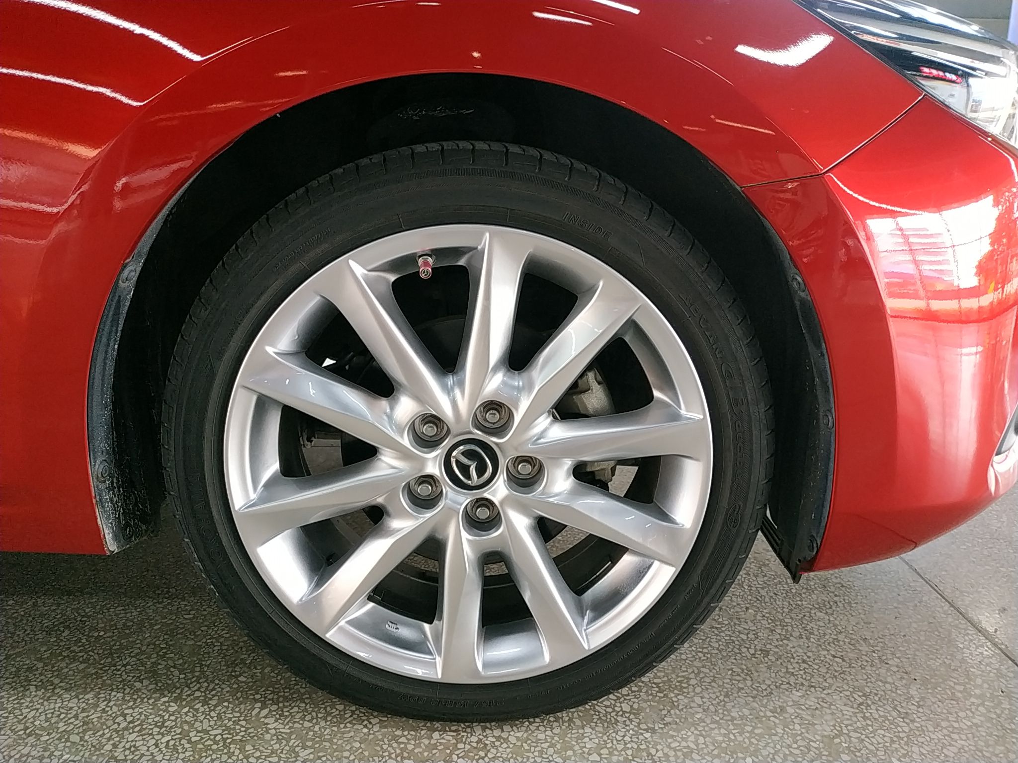 马自达 昂克赛拉 2017款 三厢 2.0L 自动尊贵型 国VI