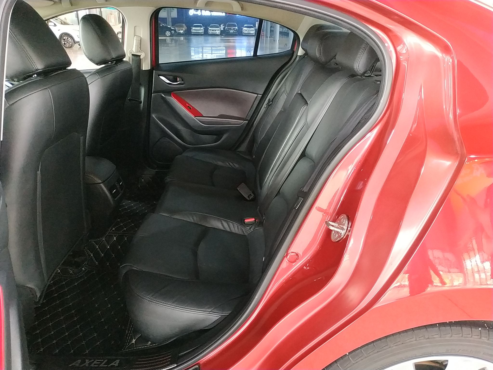 马自达 昂克赛拉 2017款 三厢 2.0L 自动尊贵型 国VI