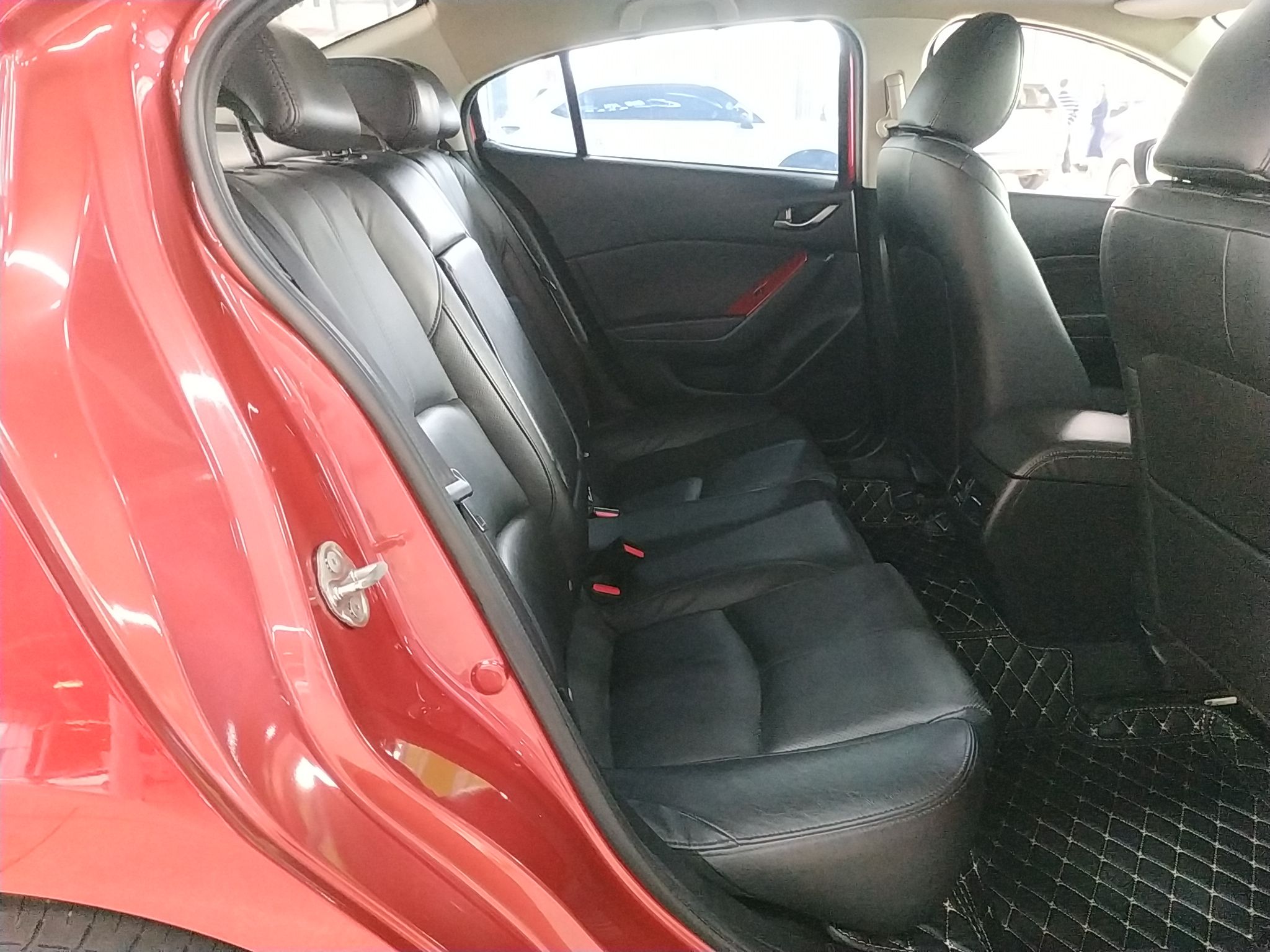 马自达 昂克赛拉 2017款 三厢 2.0L 自动尊贵型 国VI