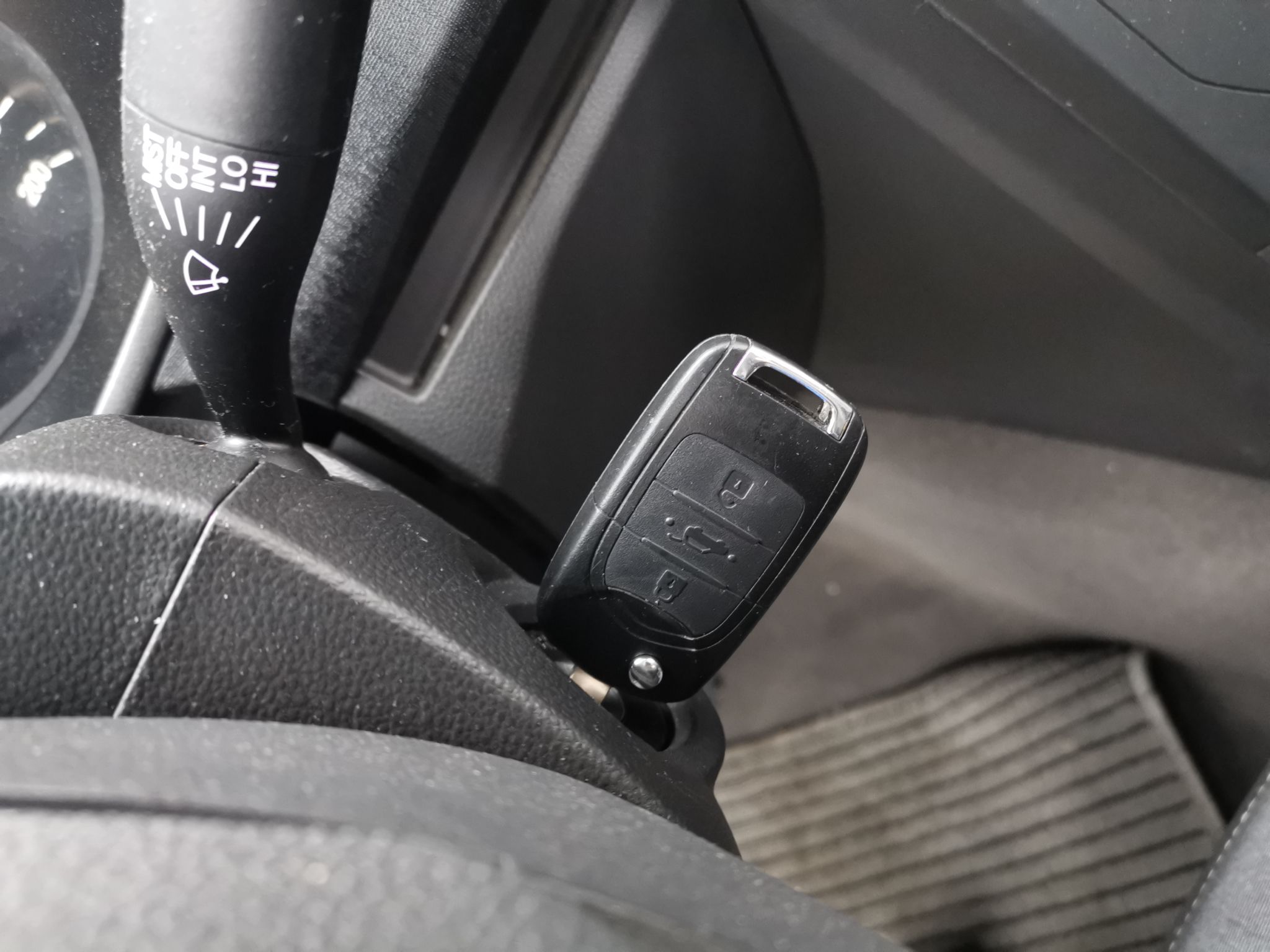 五菱汽车 五菱宏光PLUS 2020款 1.5L 手动标准型 5座