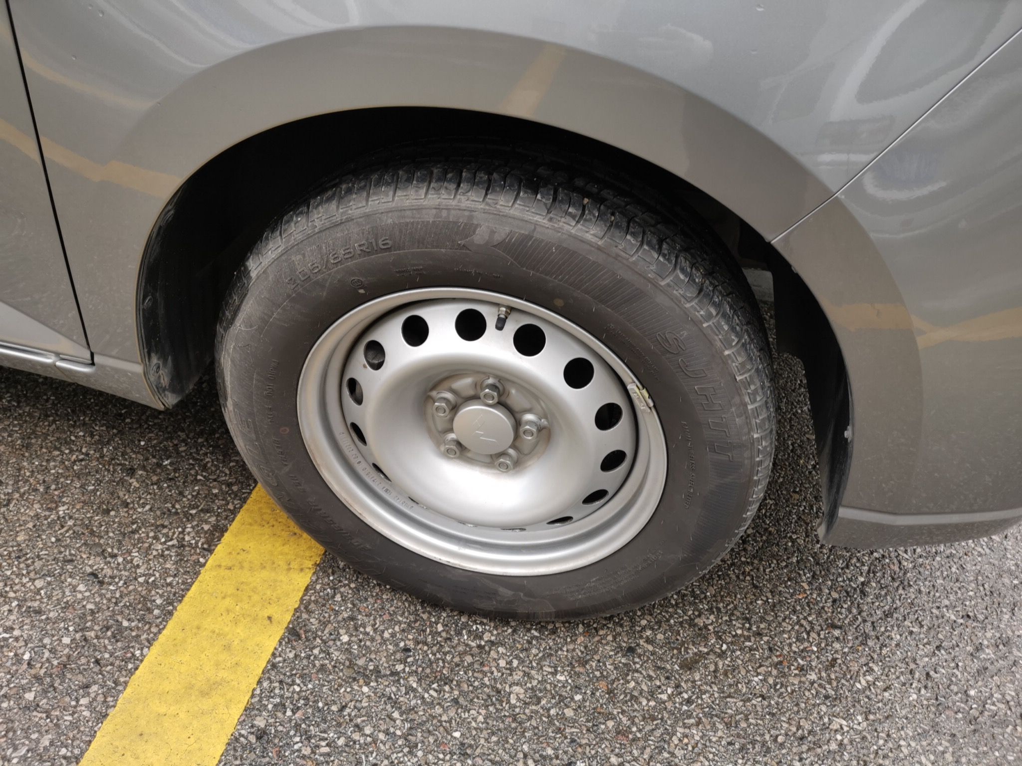 五菱汽车 五菱宏光PLUS 2020款 1.5L 手动标准型 5座