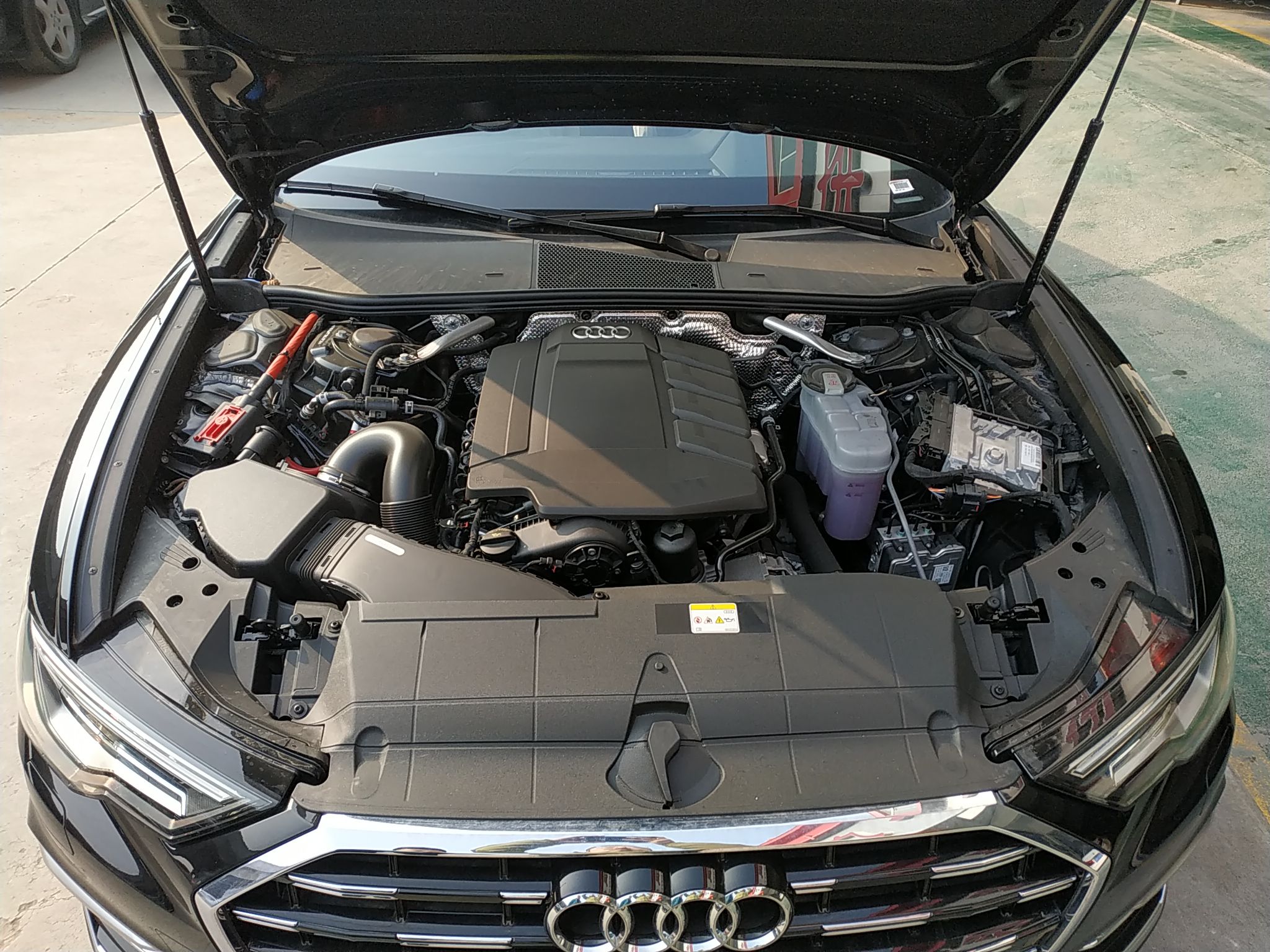 奥迪A6L 2023款 40 TFSI 豪华动感型