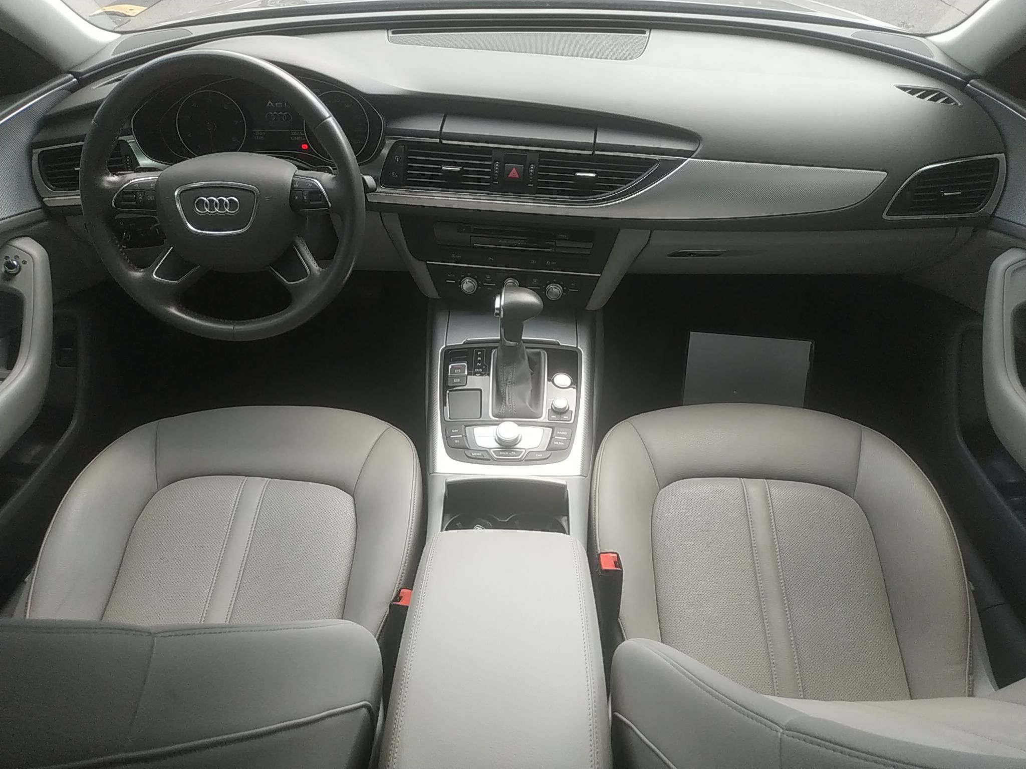 奥迪A6L 2012款 TFSI 标准型