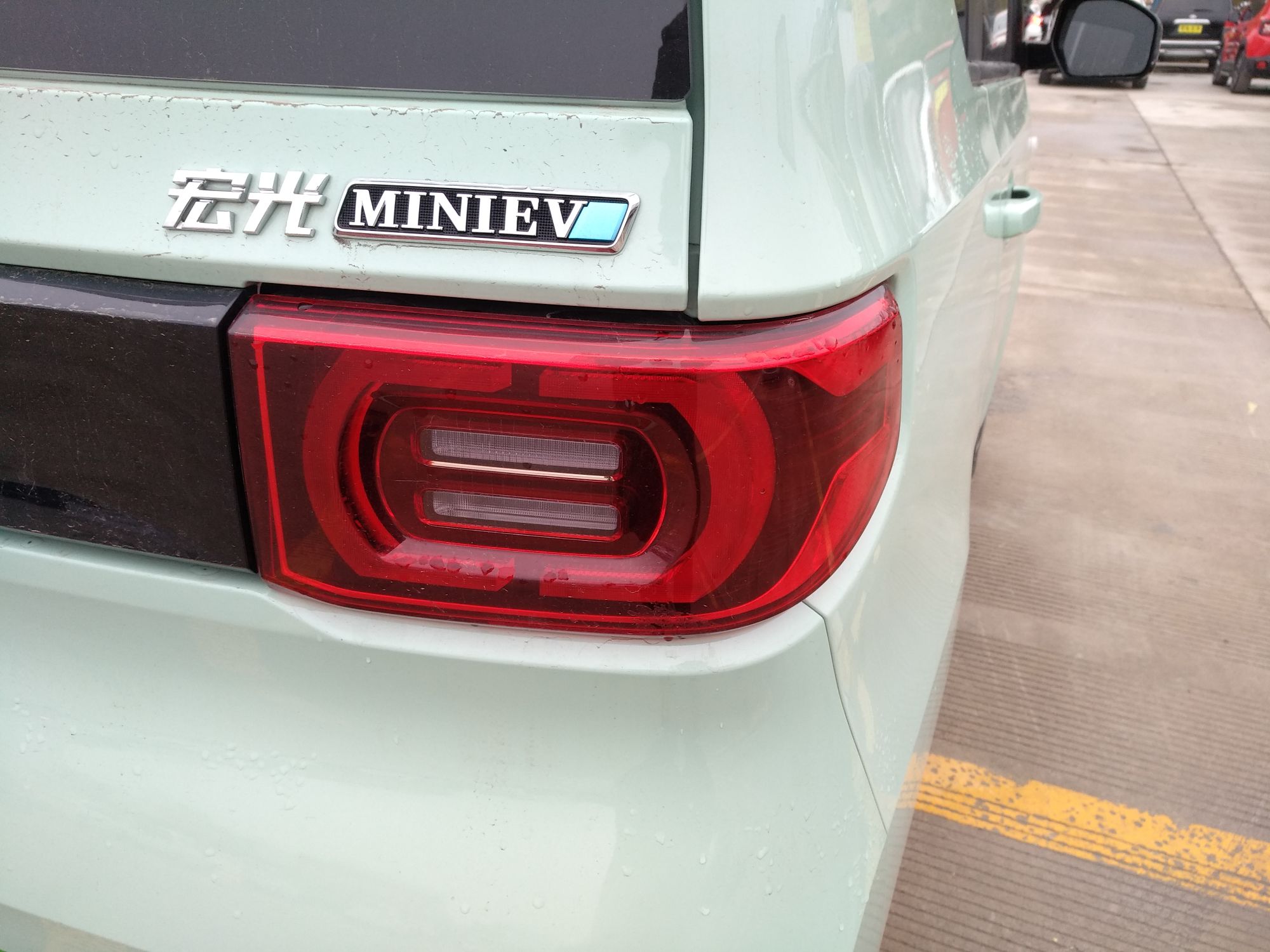 五菱汽车 宏光MINI EV 2021款 马卡龙臻享款 磷酸铁锂