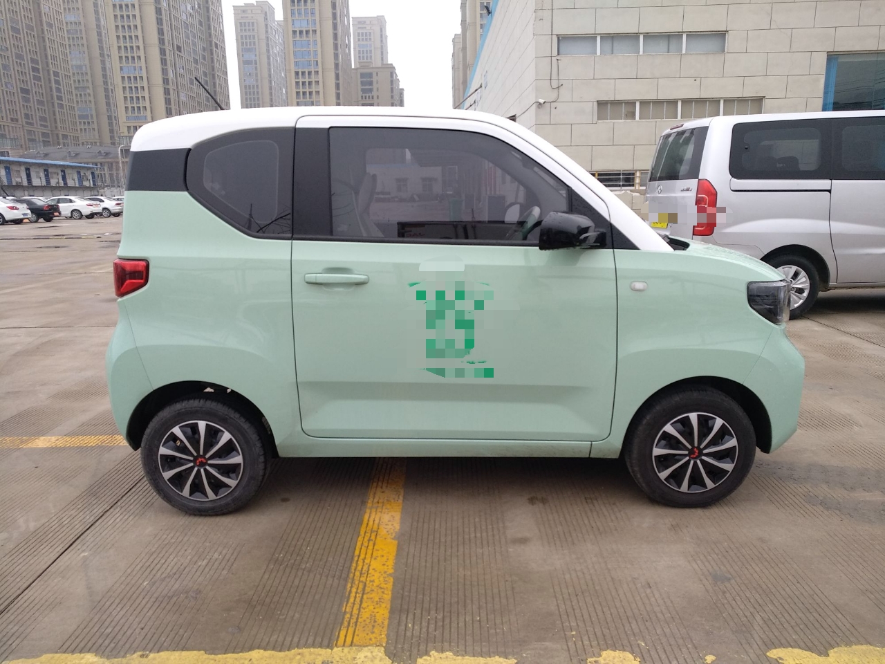 五菱汽车 宏光MINI EV 2021款 马卡龙臻享款 磷酸铁锂