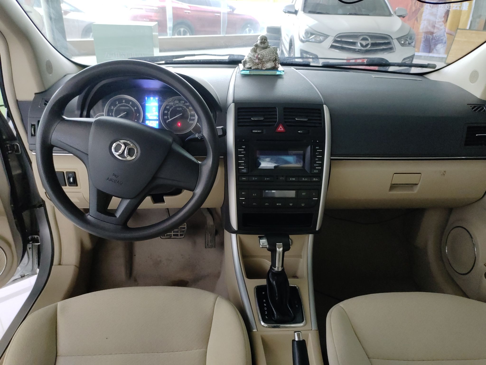 北京汽车E系列 2013款 三厢 1.5L 自动乐天版