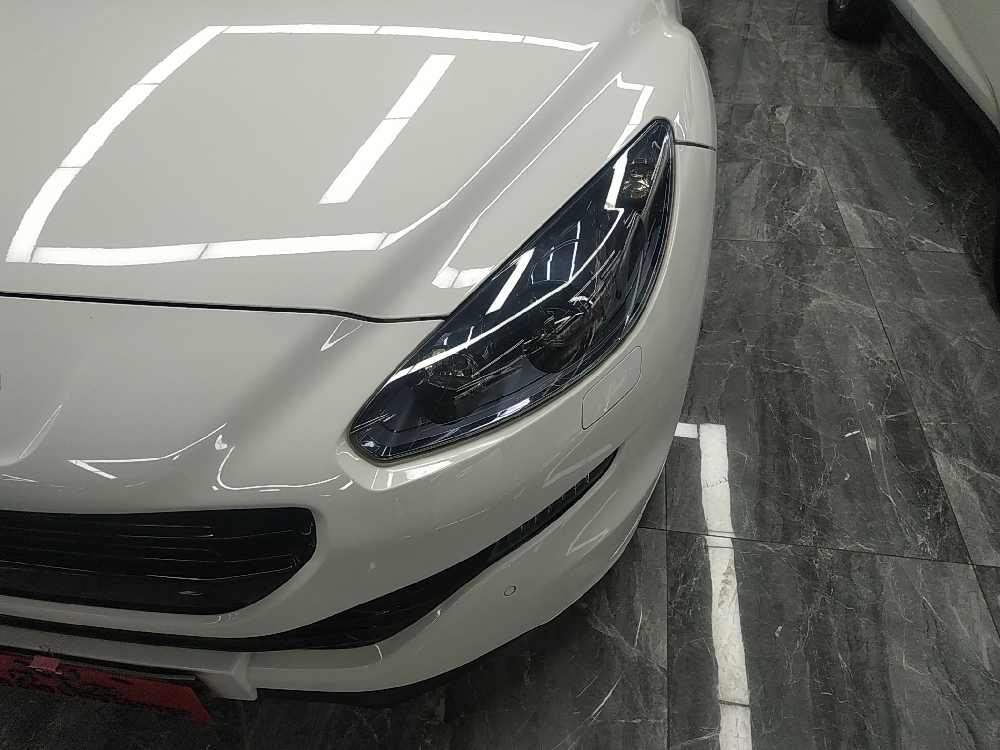 标致RCZ 2014款 1.6T 豪华版深色风格(进口)