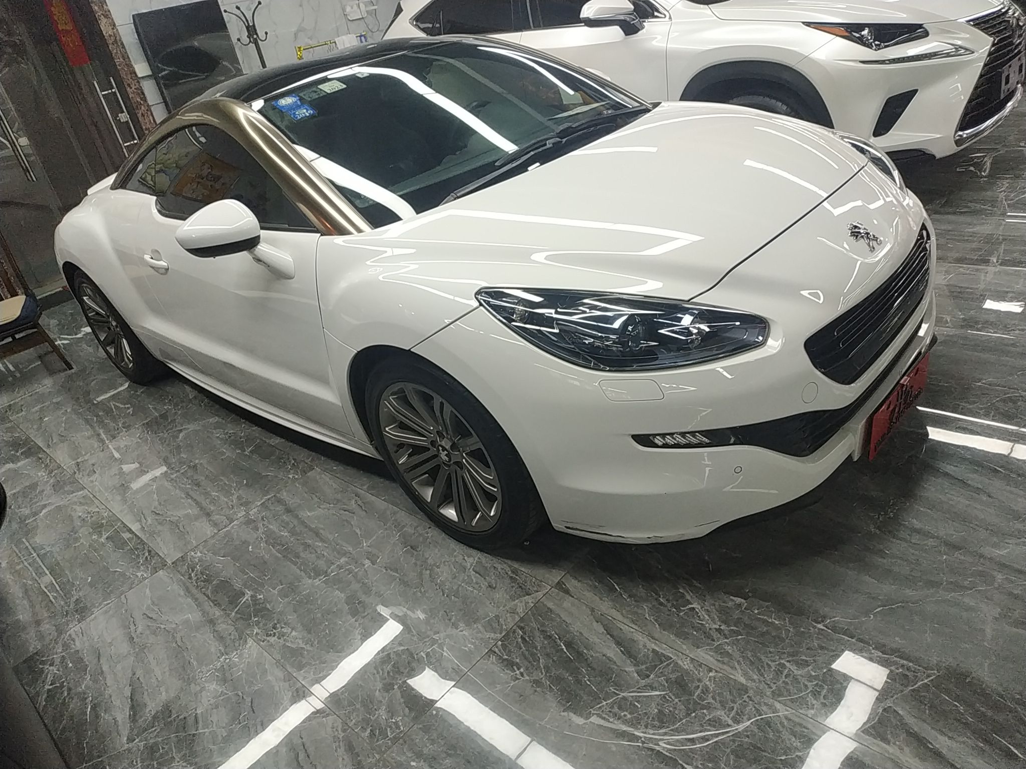 标致RCZ 2014款 1.6T 豪华版深色风格(进口)