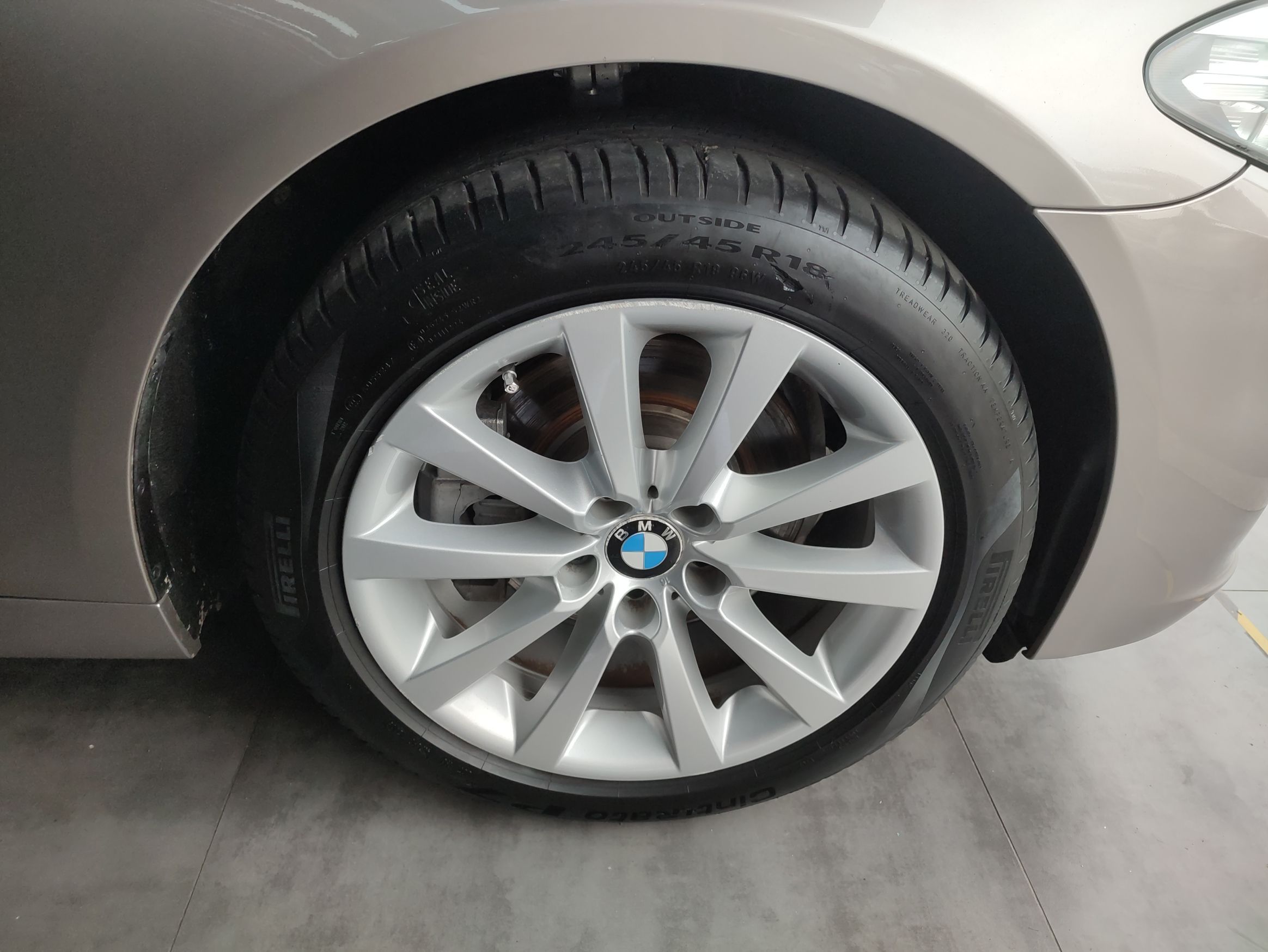 宝马5系 2014款 528Li 领先型