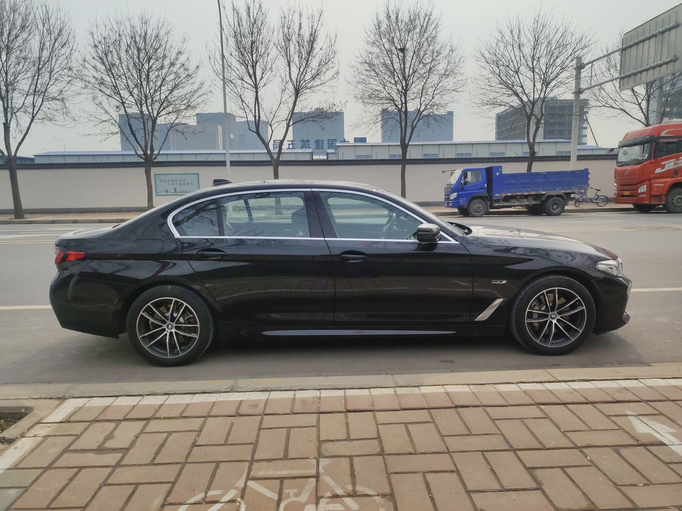 宝马5系新能源 2022款 535Le 先锋版M运动套装