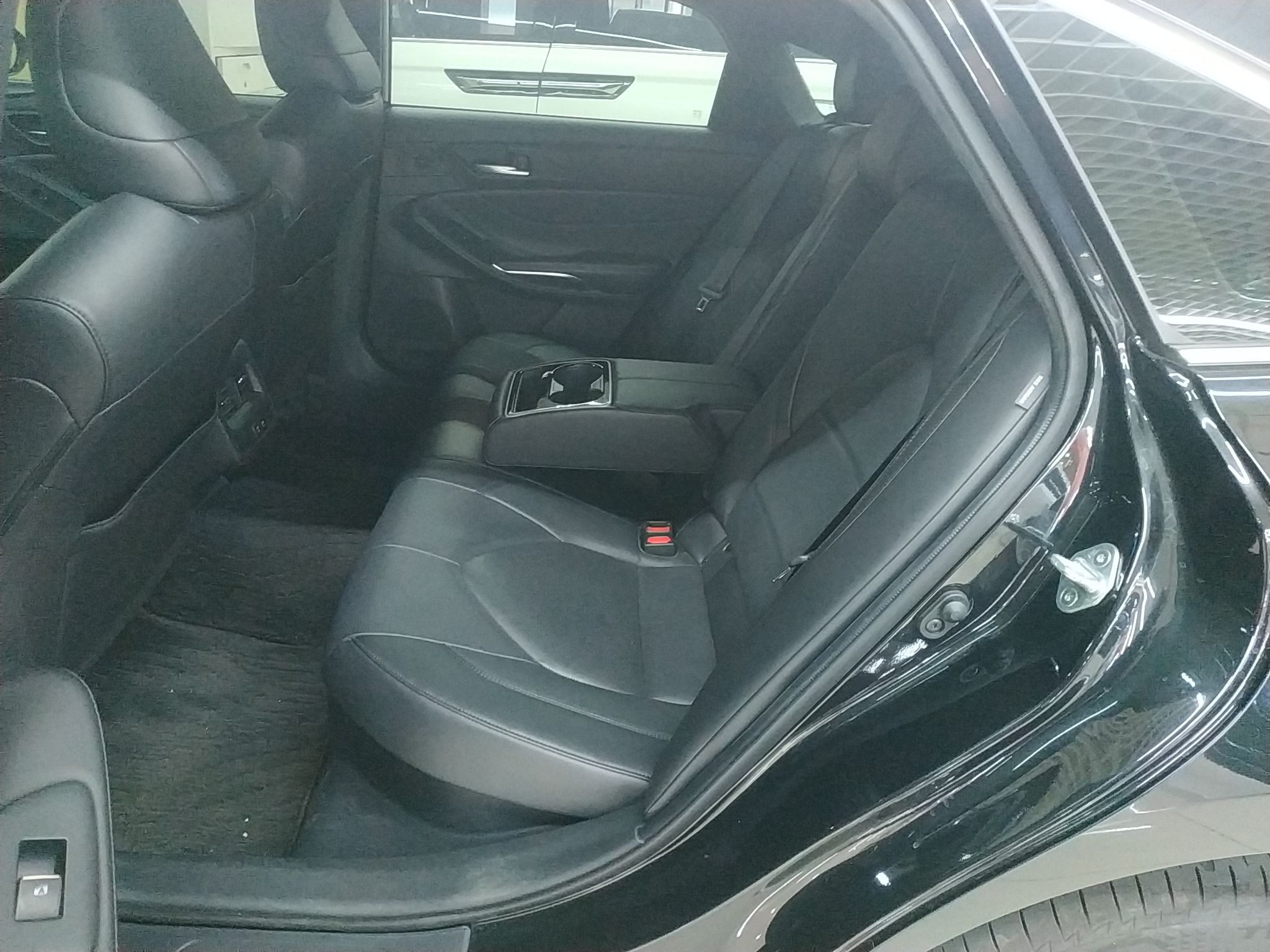 丰田 亚洲龙 2019款 双擎 2.5L 豪华版 国VI