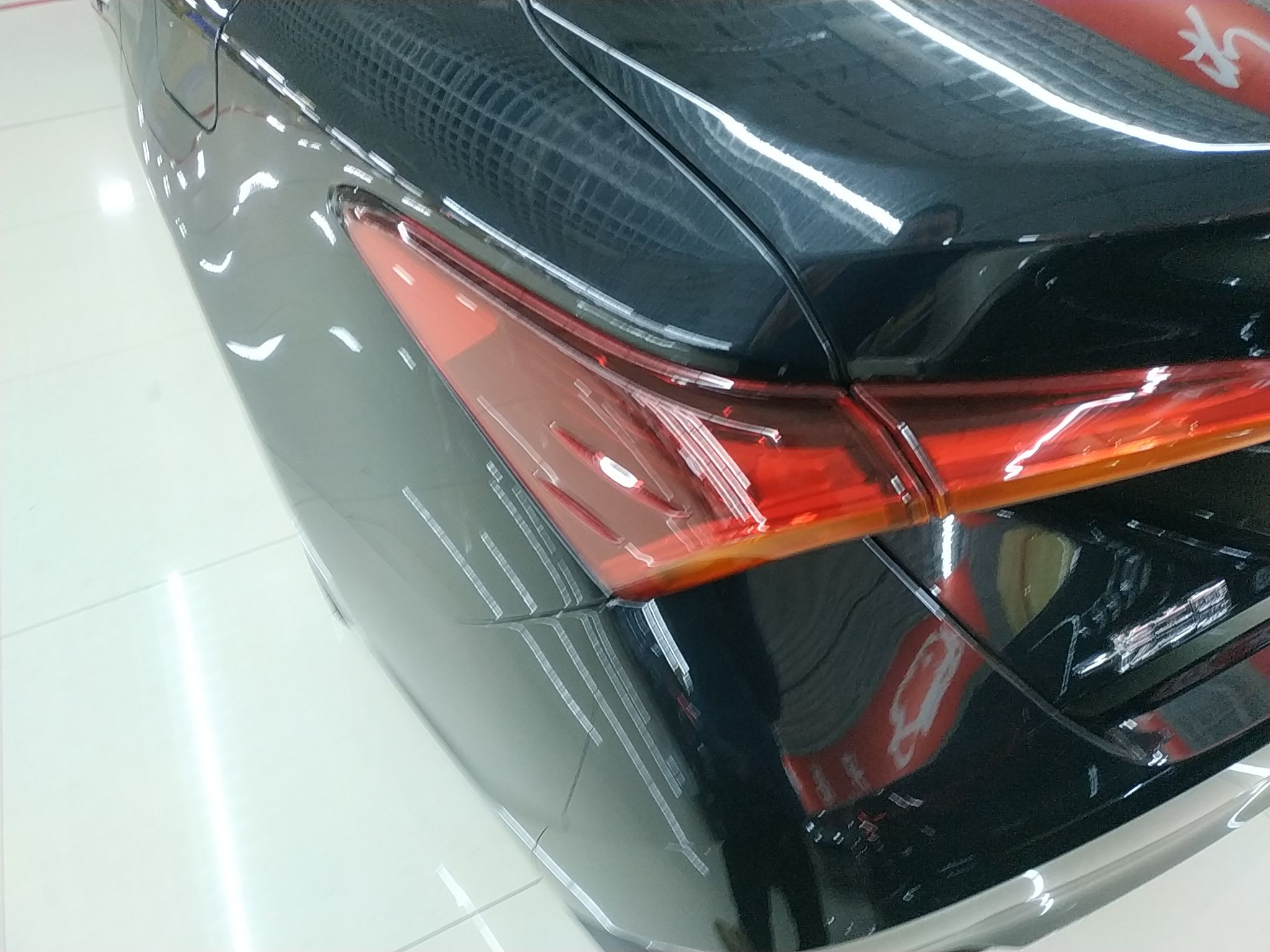 丰田 亚洲龙 2019款 双擎 2.5L 豪华版 国VI