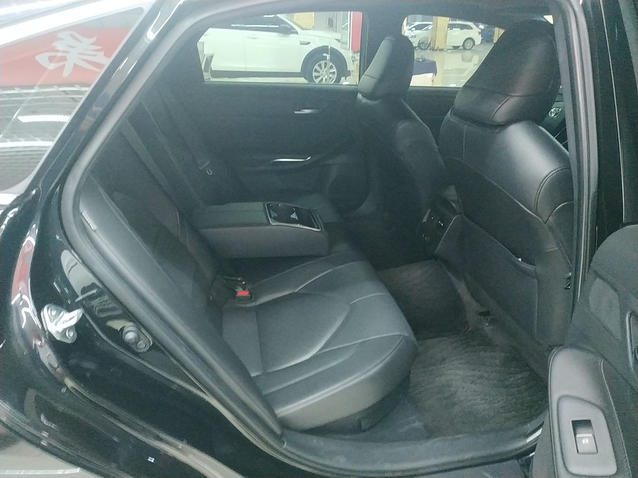 丰田 亚洲龙 2019款 双擎 2.5L 豪华版 国VI