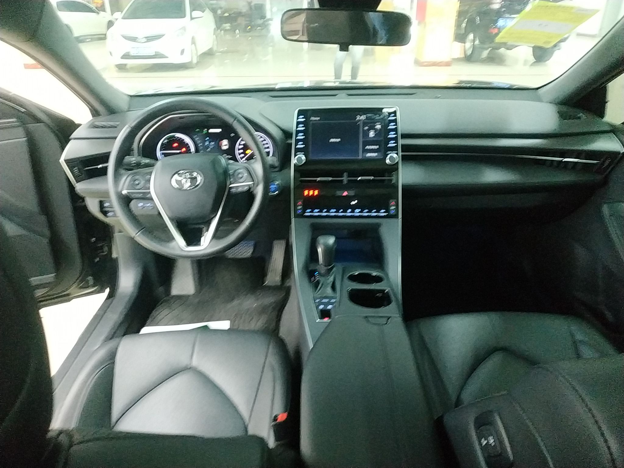 丰田 亚洲龙 2019款 双擎 2.5L 豪华版 国VI