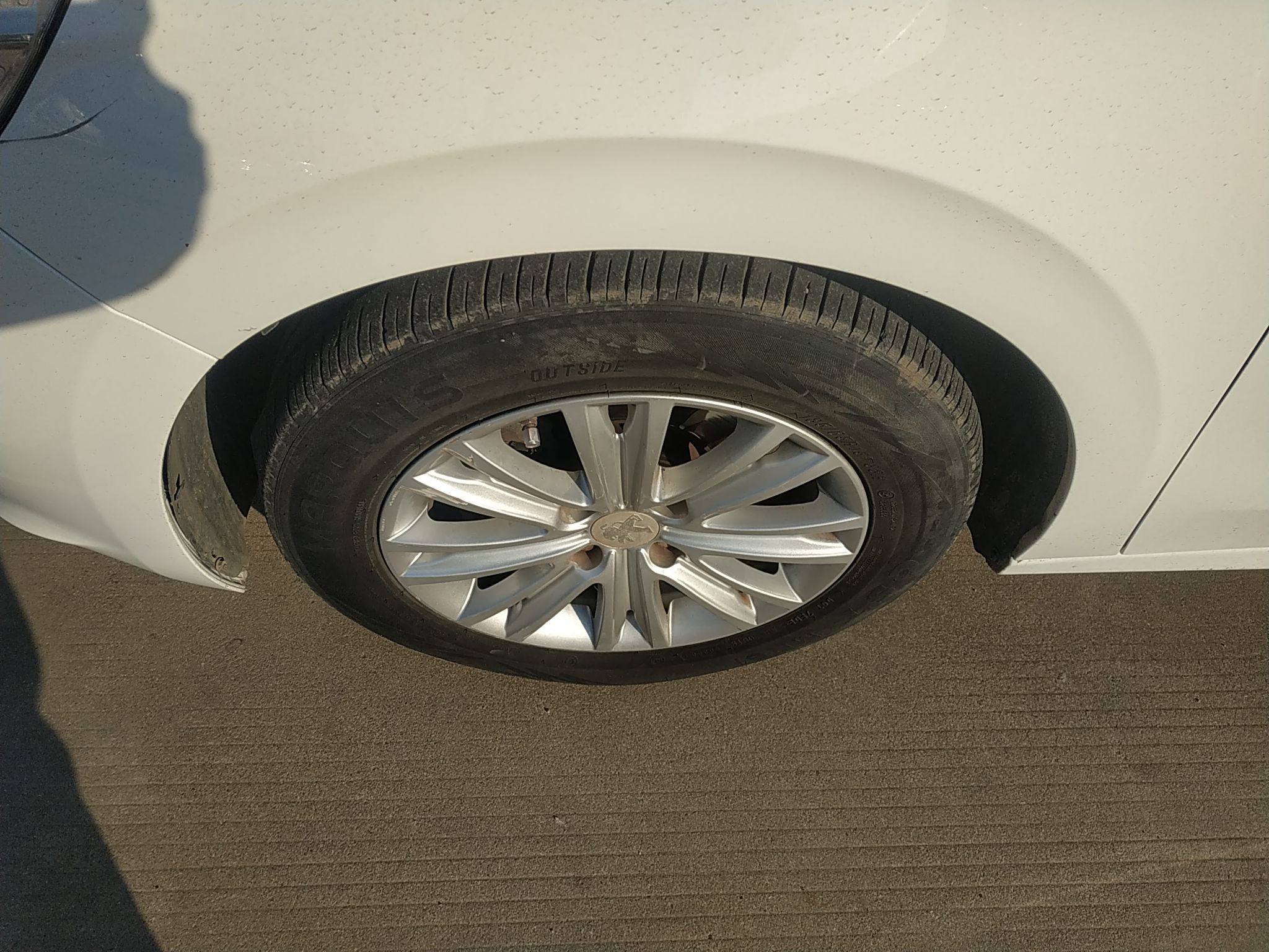 标致301 2014款 1.6L 手动舒适版