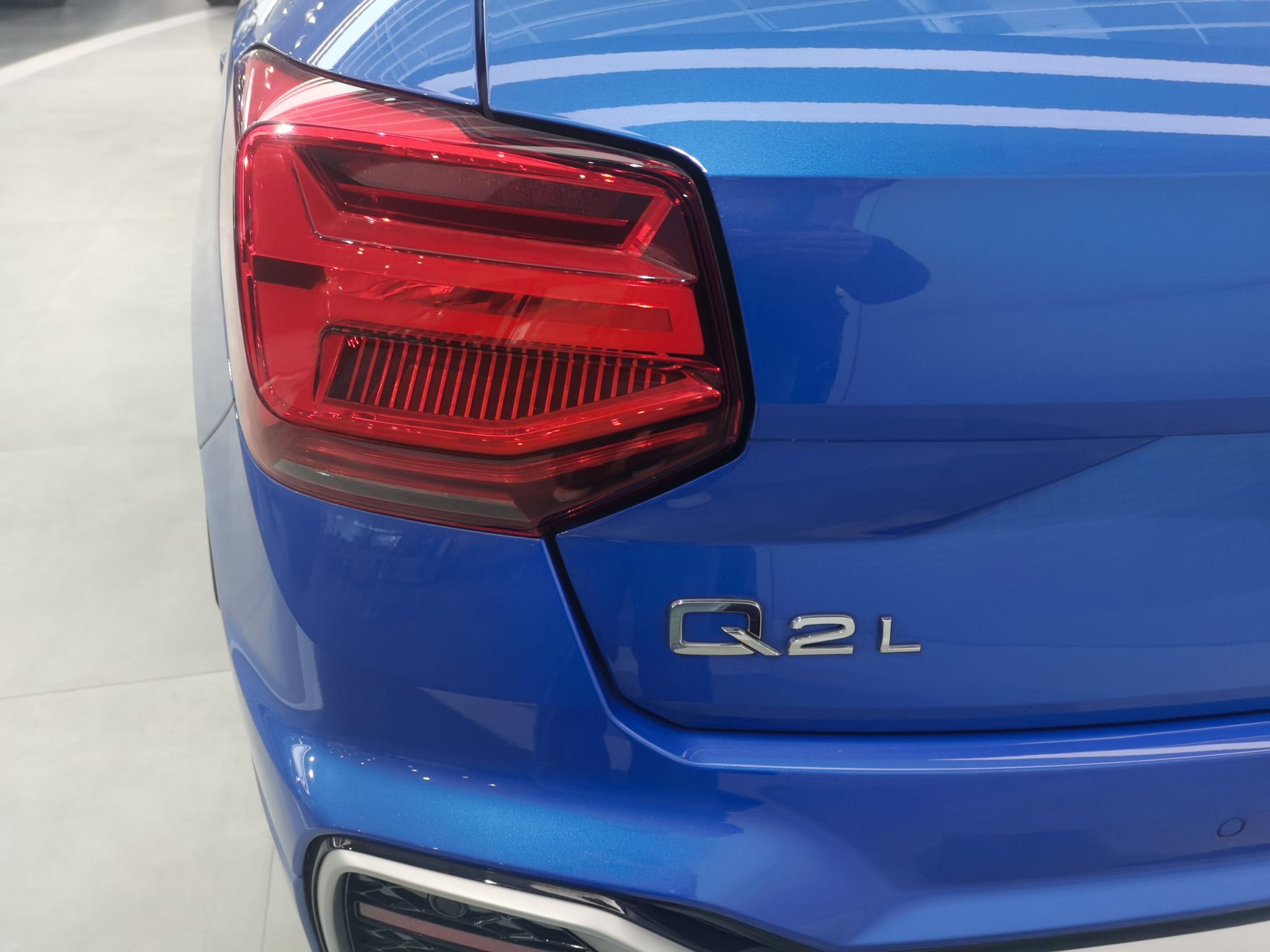 奥迪Q2L 2022款 35 TFSI 时尚动感型