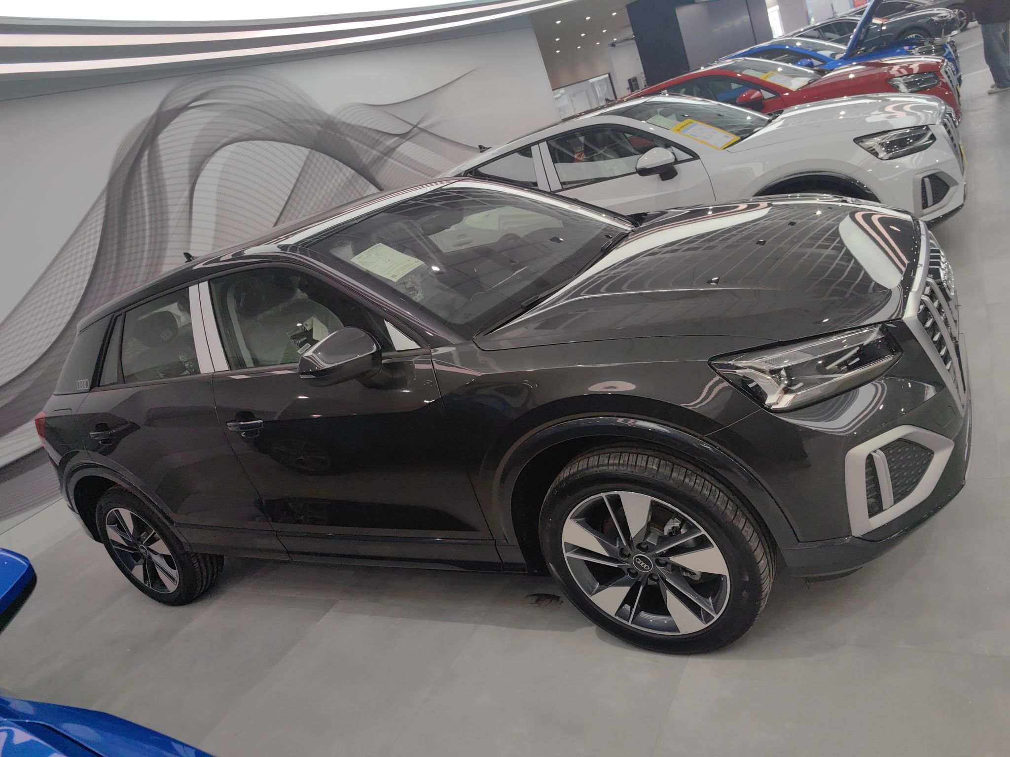 奥迪Q2L 2022款 35 TFSI 时尚致雅型