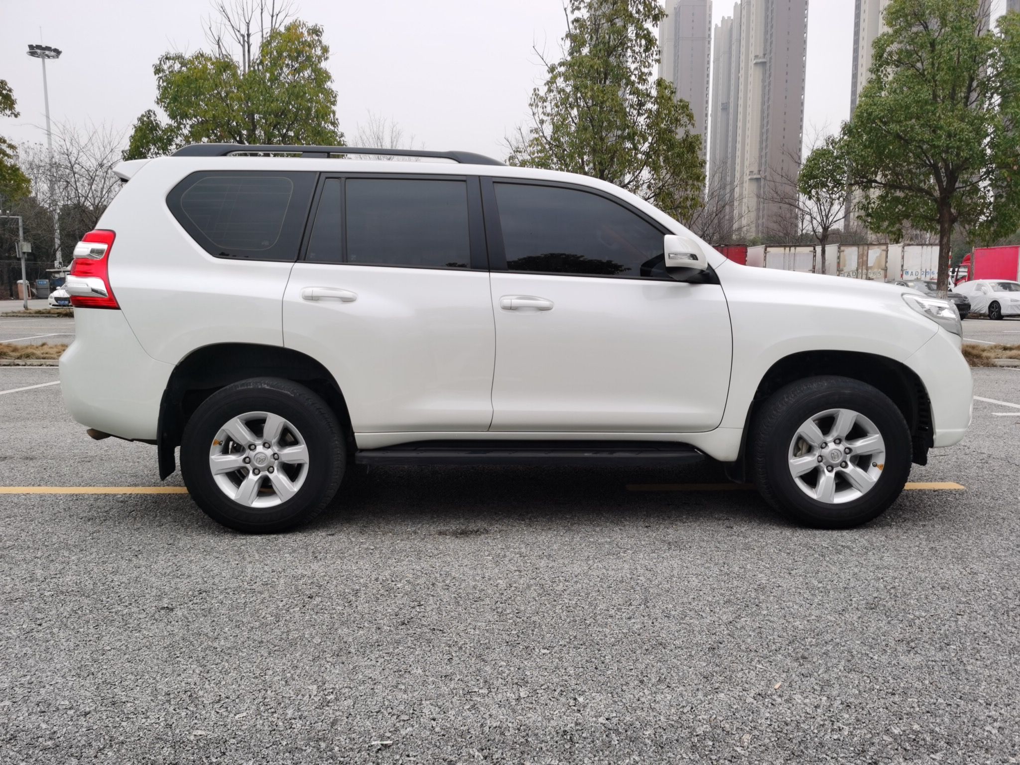 丰田 普拉多 2016款 2.7L 自动标准版