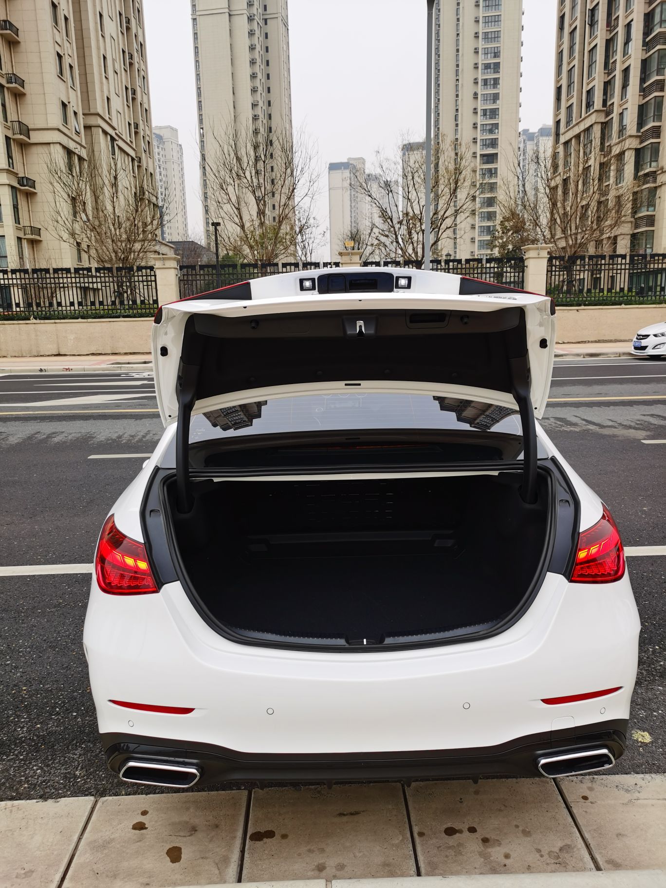 奔驰C级 2023款 C 260 L 皓夜运动版