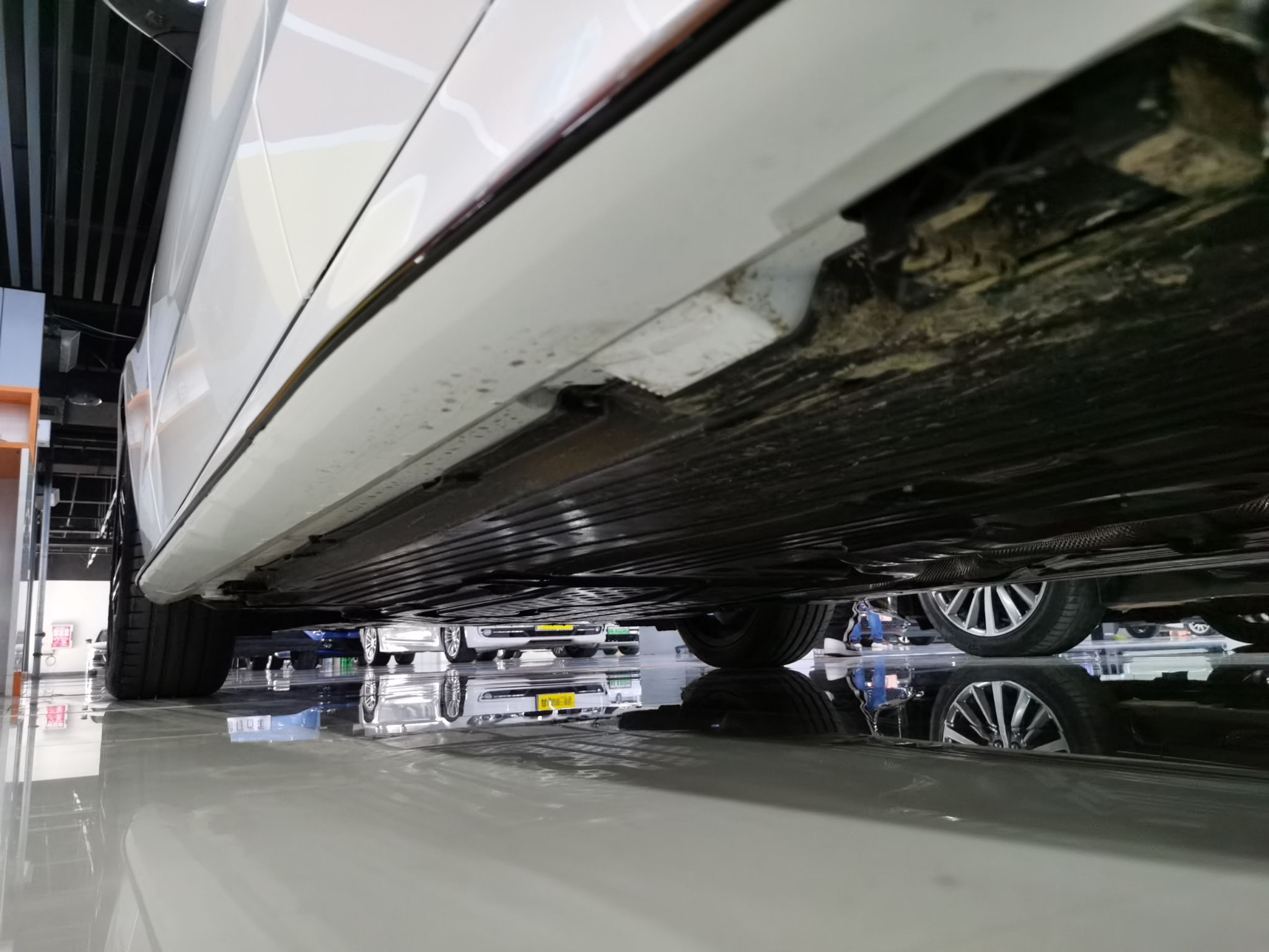 奔驰C级 2023款 C 260 L 皓夜运动版