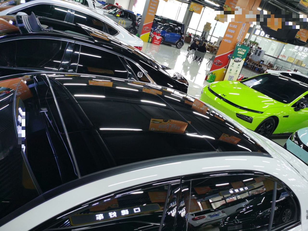 奔驰C级 2023款 C 260 L 皓夜运动版