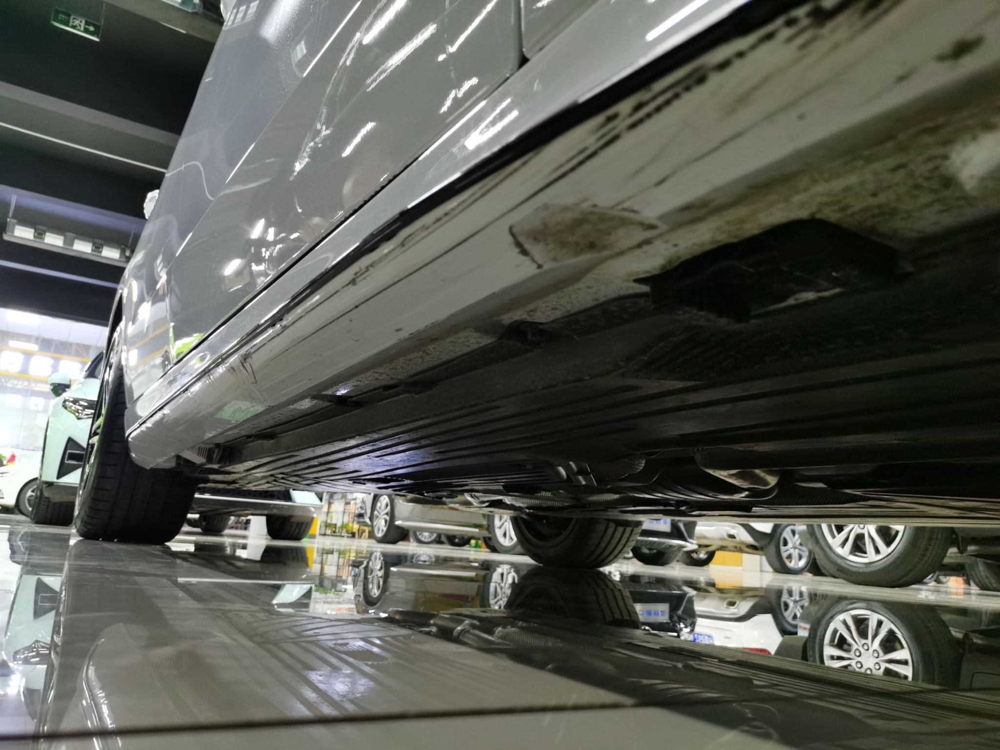 奔驰C级 2023款 C 260 L 皓夜运动版