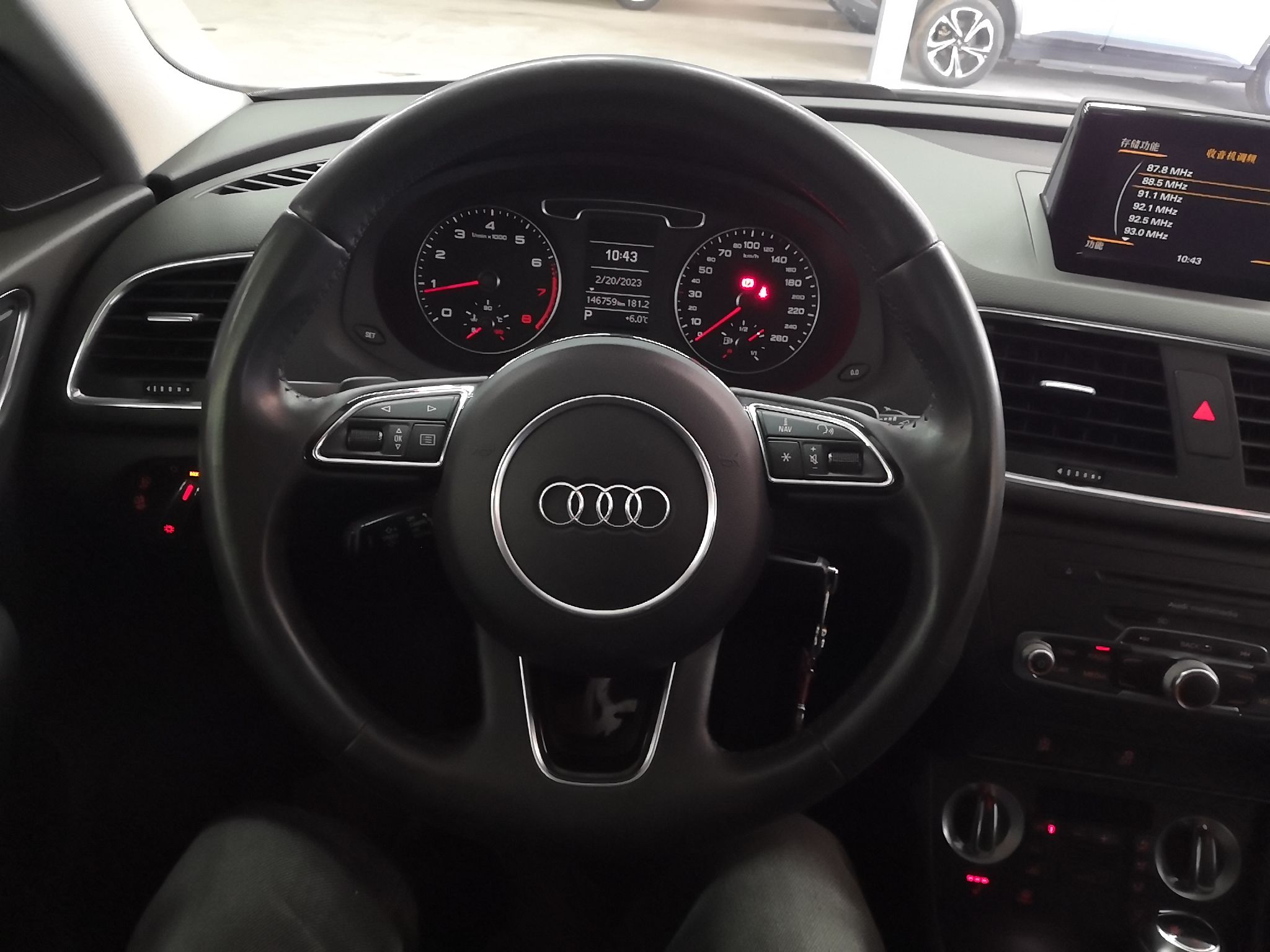 奥迪Q3 2013款 35 TFSI 舒适型