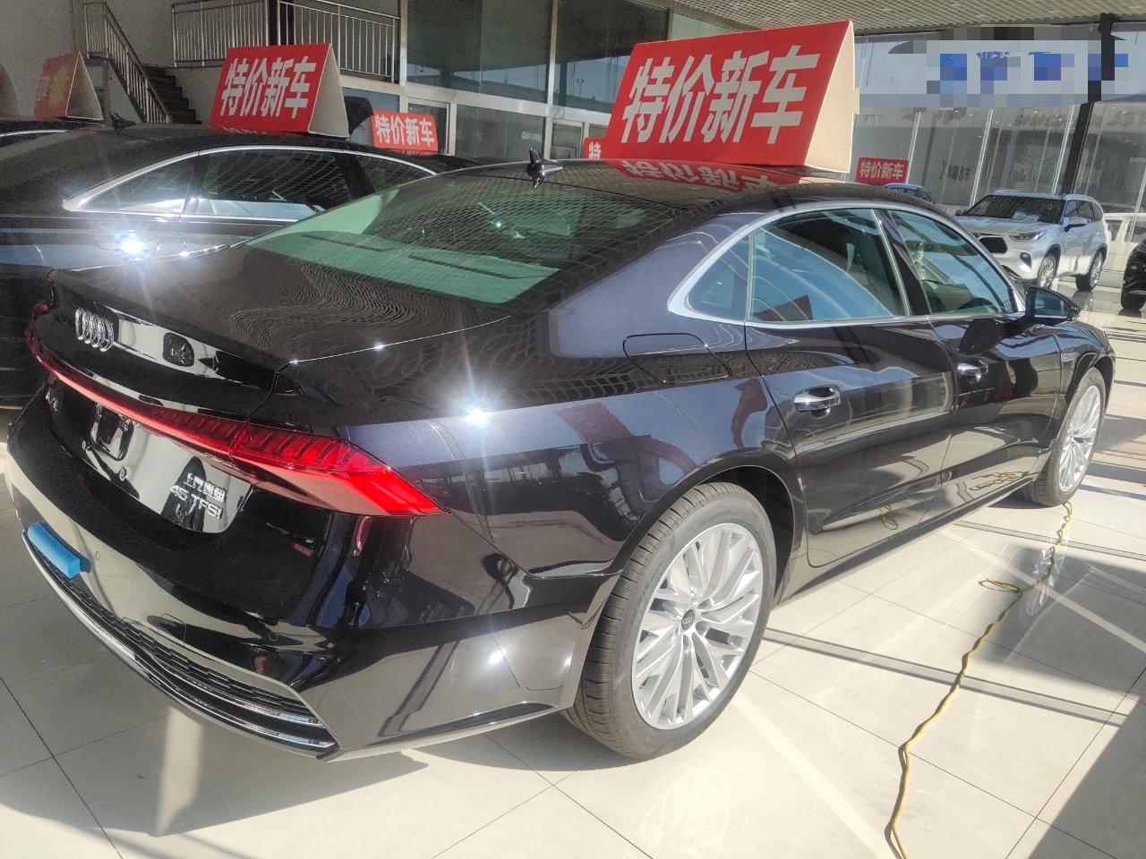 奥迪A7L 2022款 45 TFSI S-line 筑梦新生版