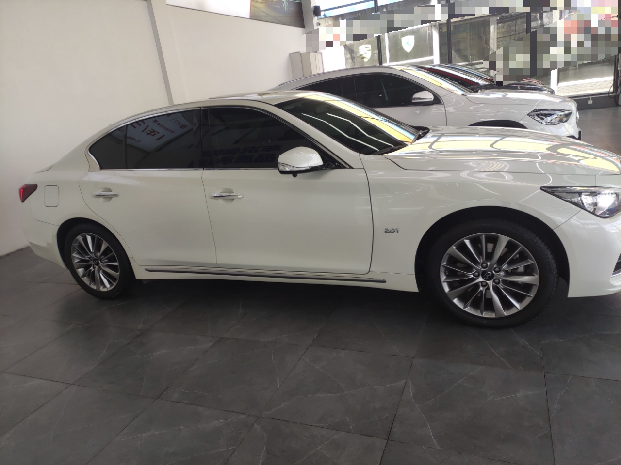 英菲尼迪Q50L 2018款 2.0T 逸享版 国VI