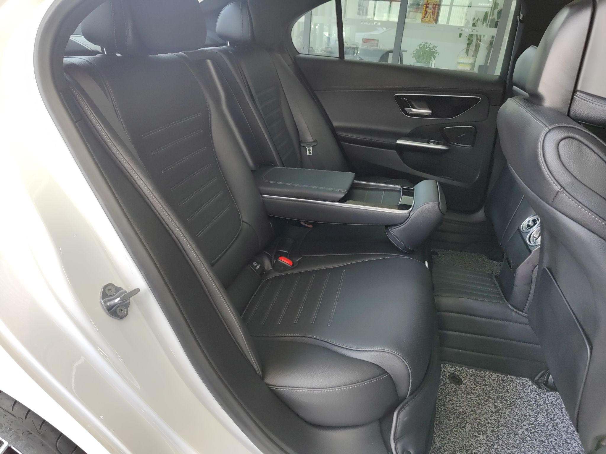 奔驰C级 2022款 改款 C 260 L 运动版