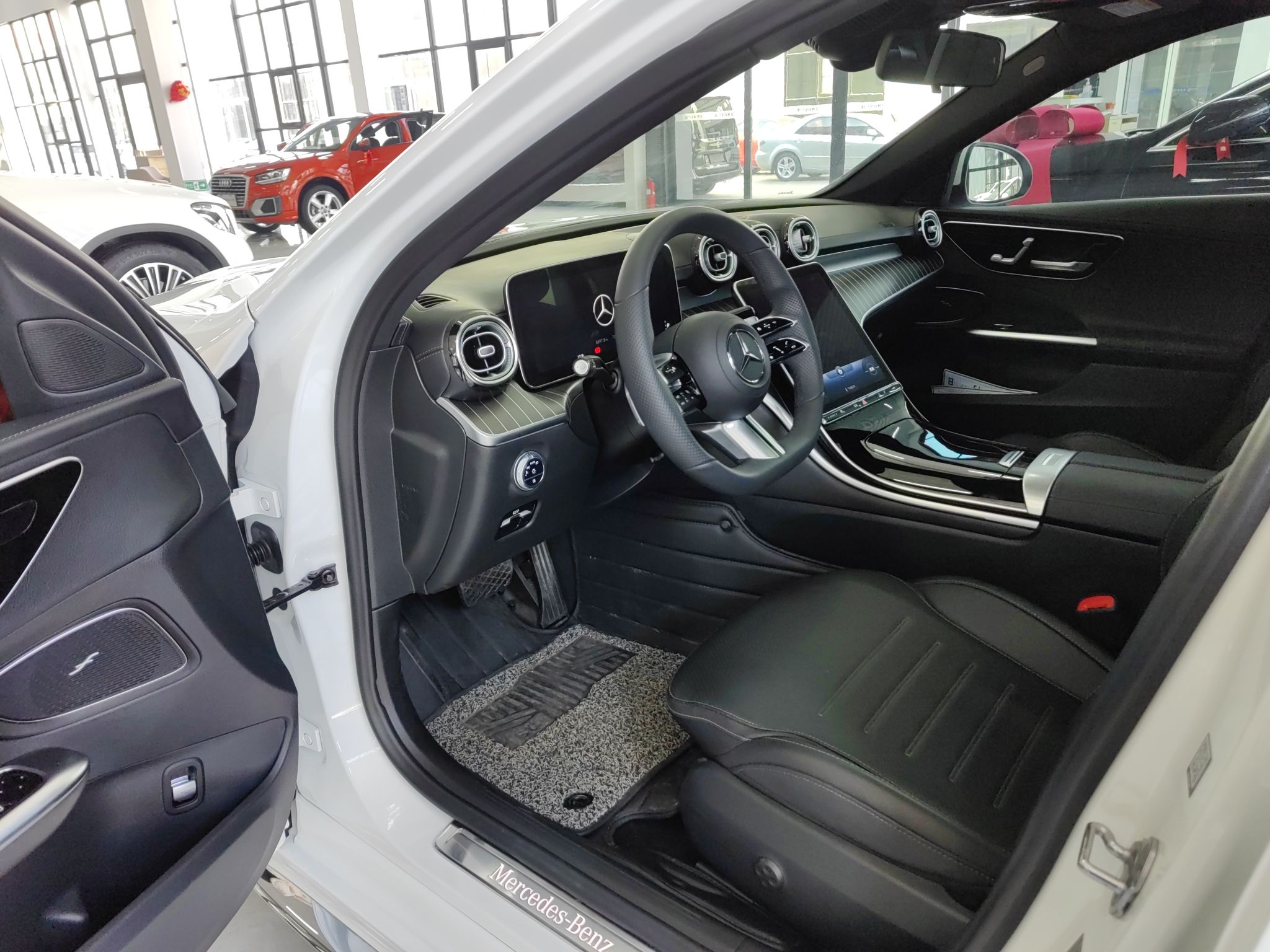 奔驰C级 2022款 改款 C 260 L 运动版