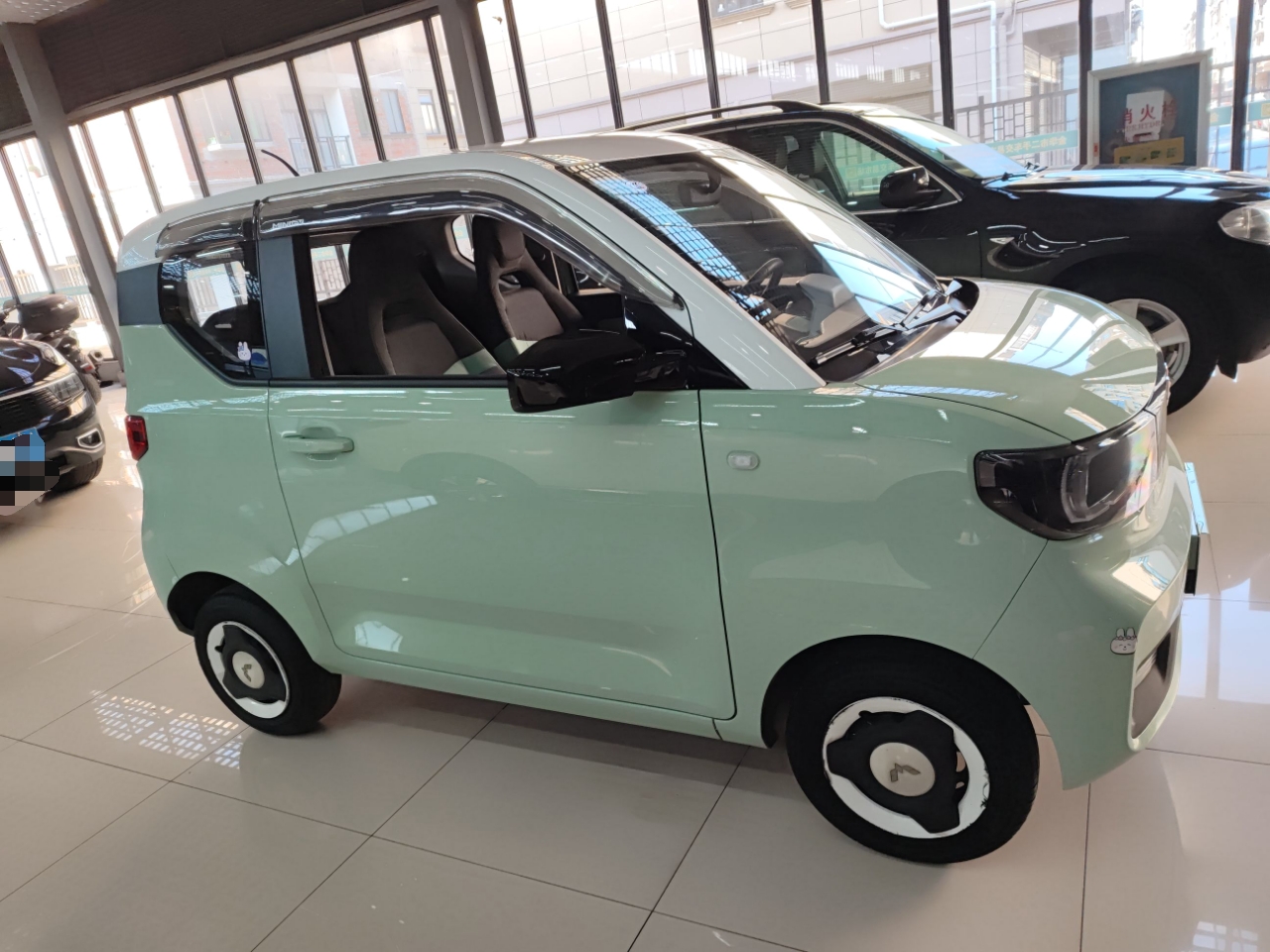 五菱汽车 宏光MINI EV 2021款 马卡龙时尚款 磷酸铁锂