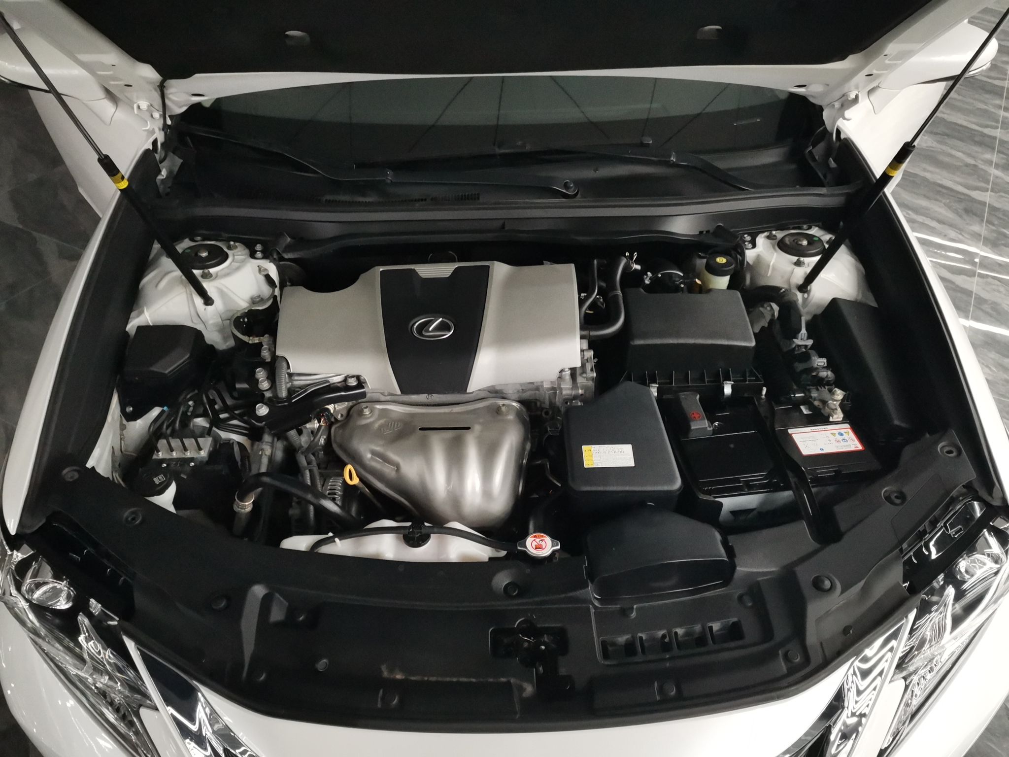 雷克萨斯ES 2015款 200 精英版