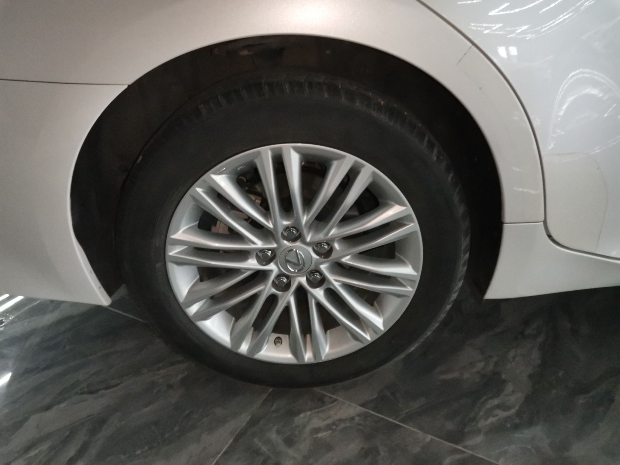 雷克萨斯ES 2015款 200 精英版