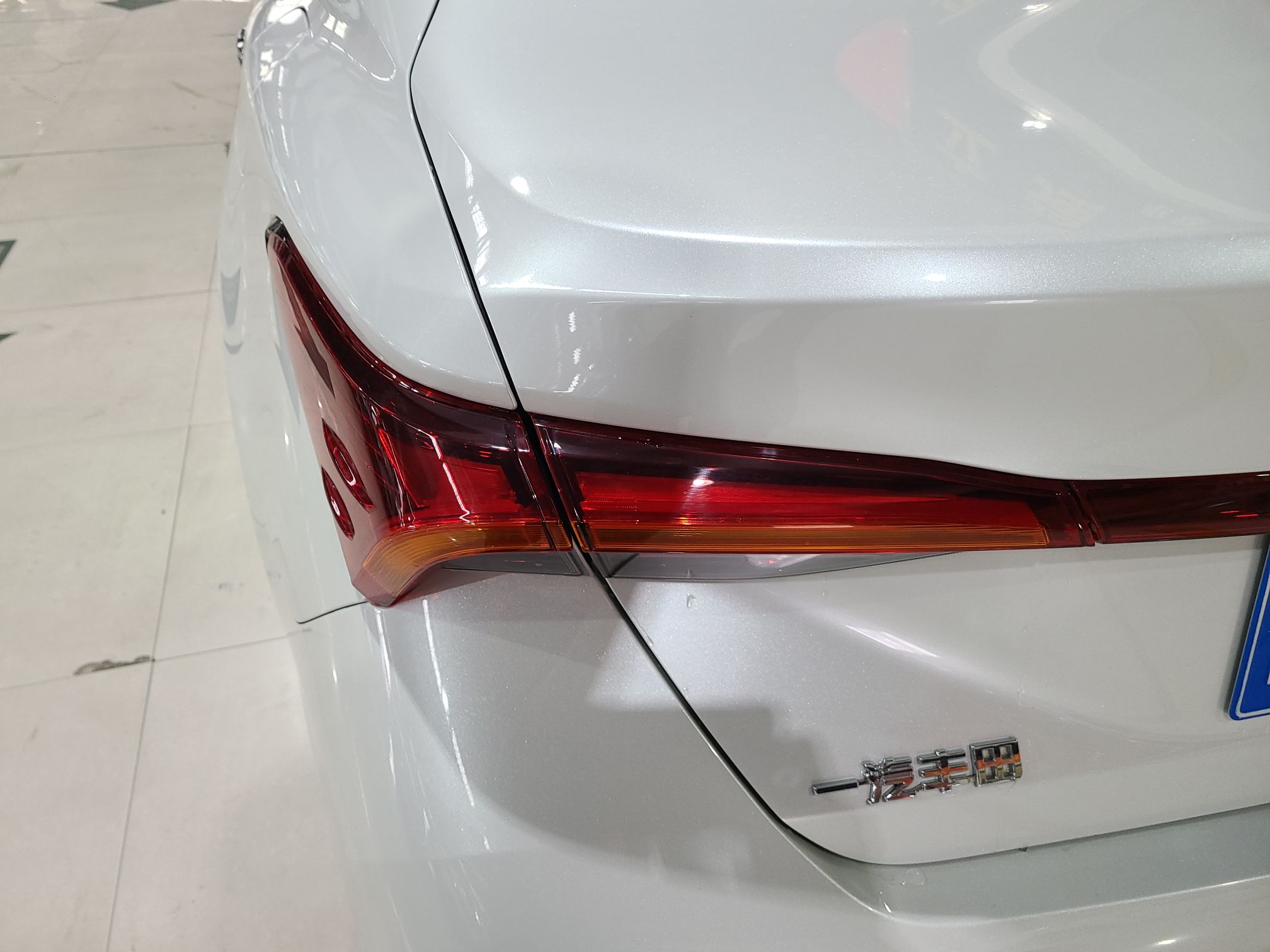 丰田 亚洲龙 2022款 2.0L 豪华版