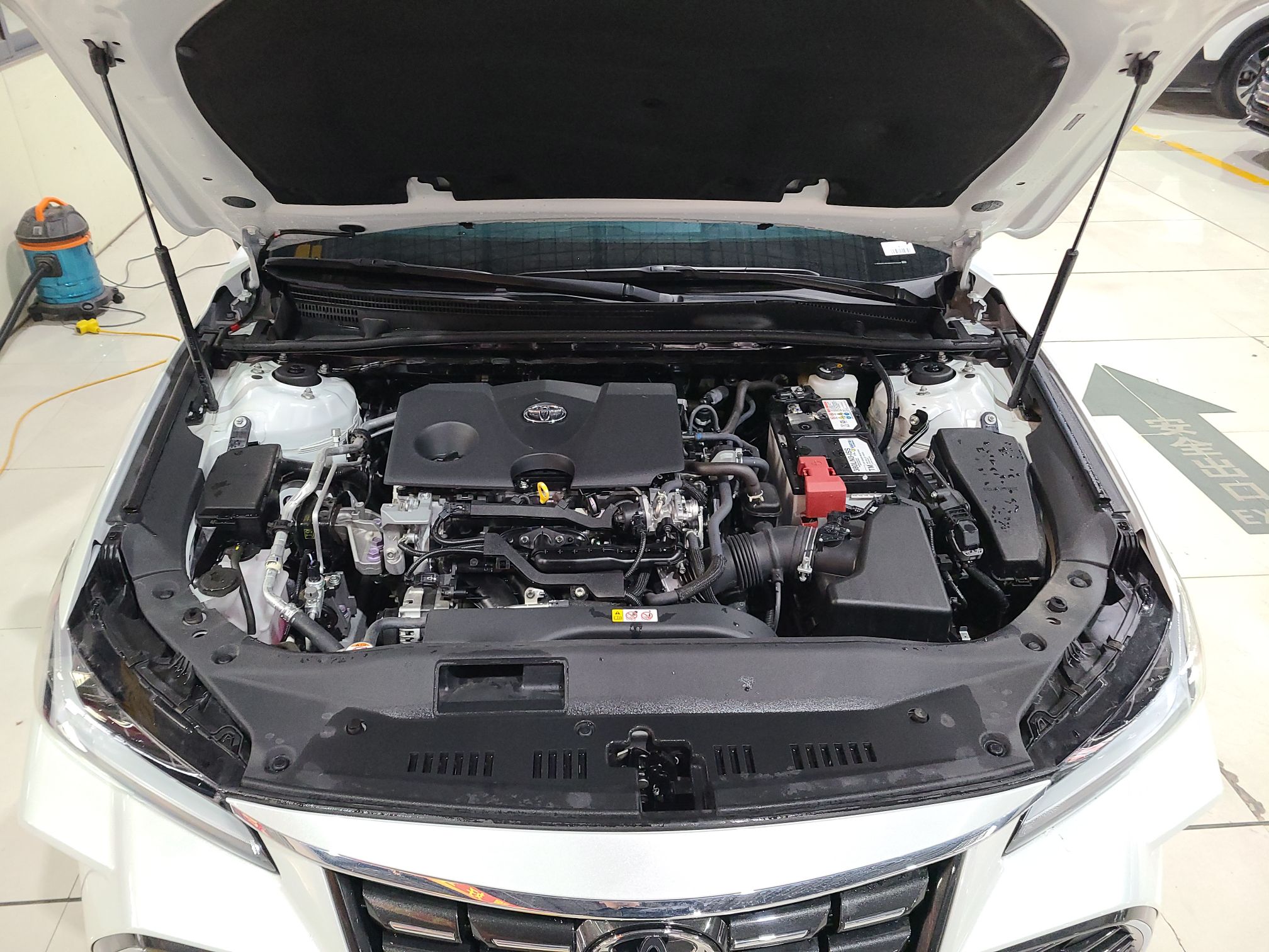 丰田 亚洲龙 2022款 2.0L 豪华版