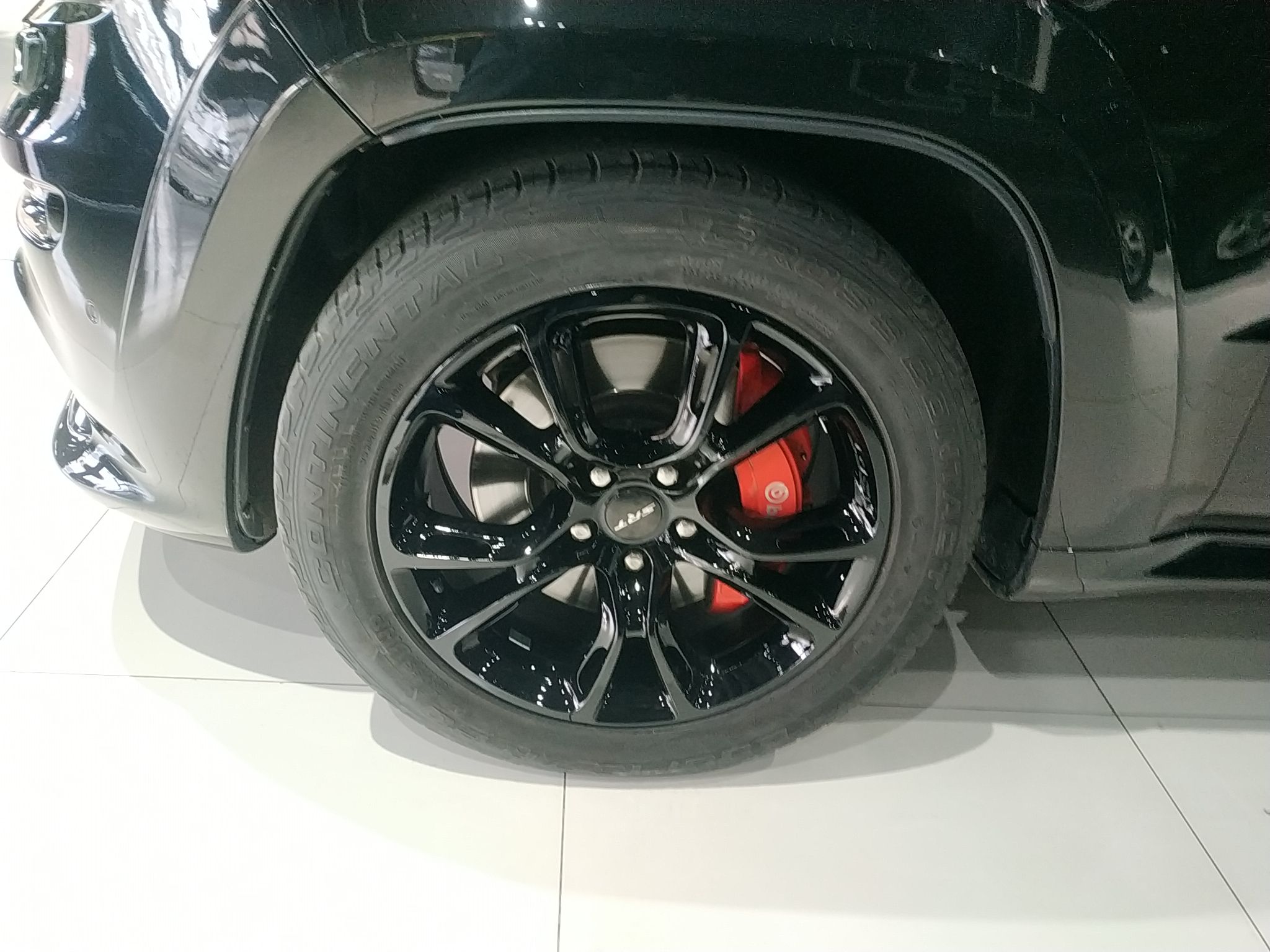 Jeep 大切诺基 SRT 2013款 6.4L SRT8 炫黑版