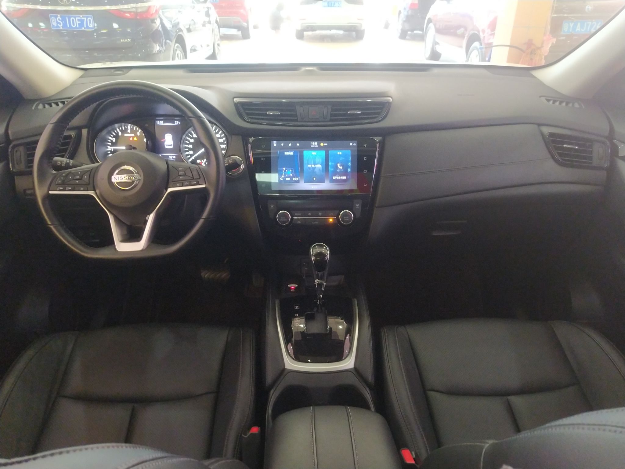 日产 奇骏 2021款 2.0L CVT 2WD XL ITS舒适纪念版